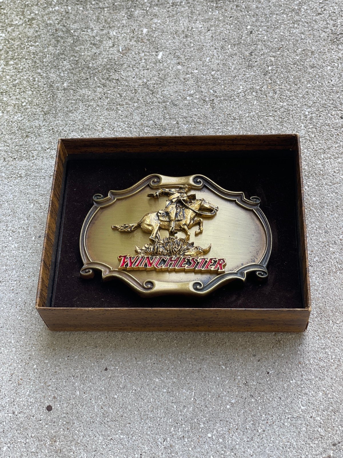 Winchester Belt Buckle 1978 Gold Raintree With Box