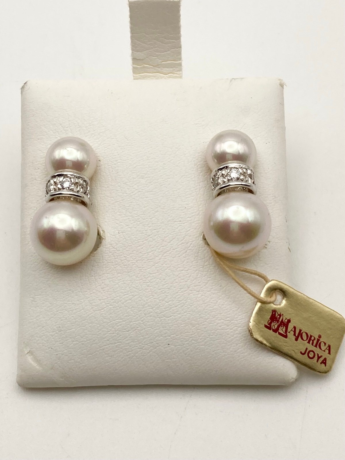 Vintage Majorica Joya pearl earrings