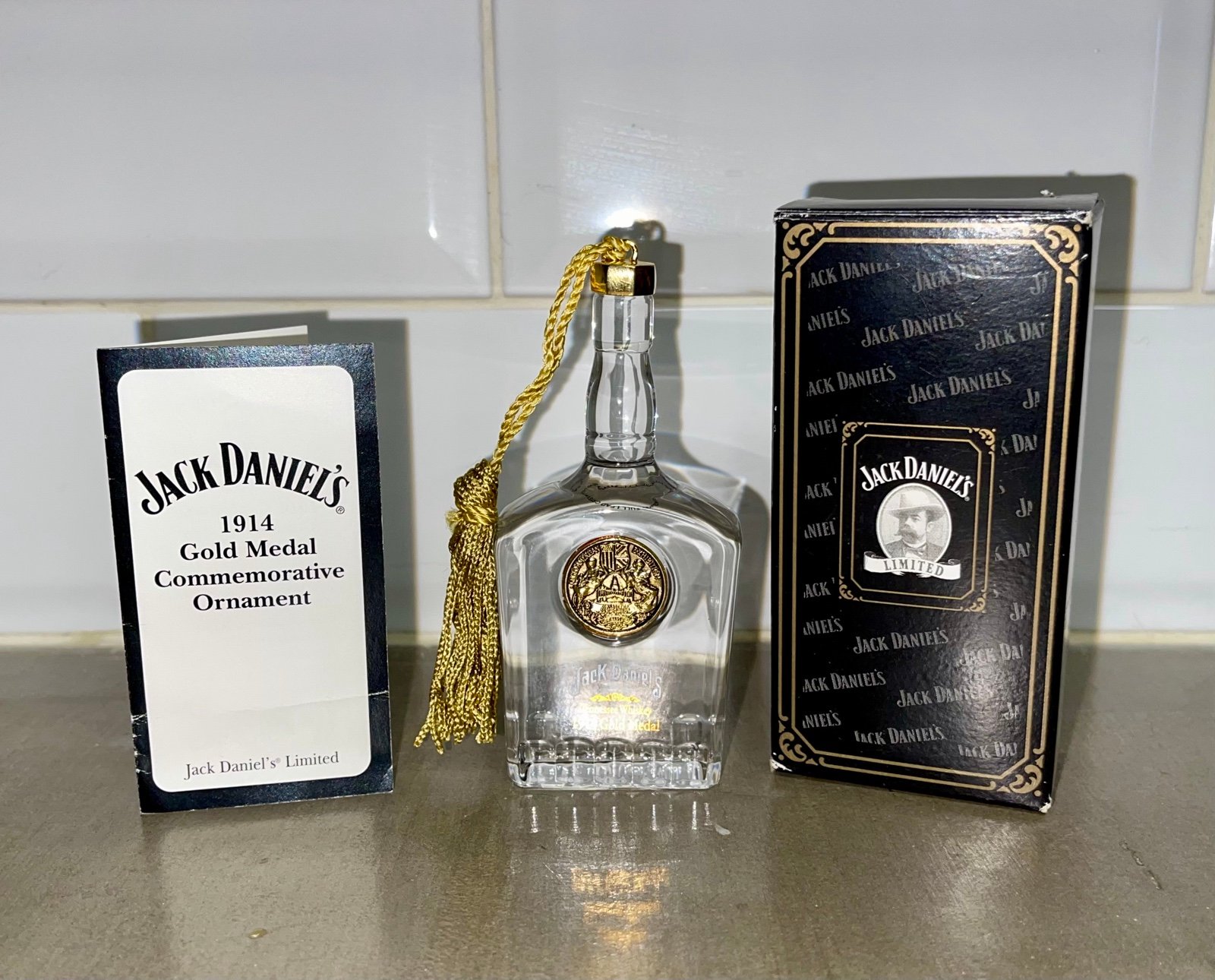 Jack Daniels Lead Crystal 1914 Gold Medal Ornament Commemorative