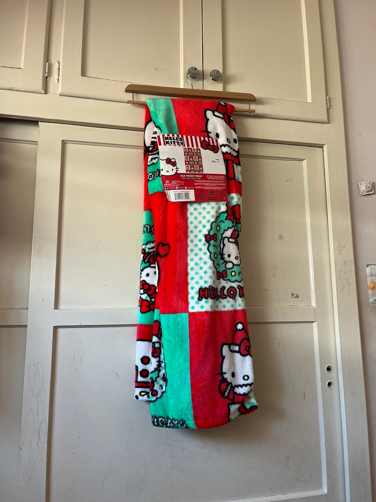 Hello Kitty Christmas Blanket