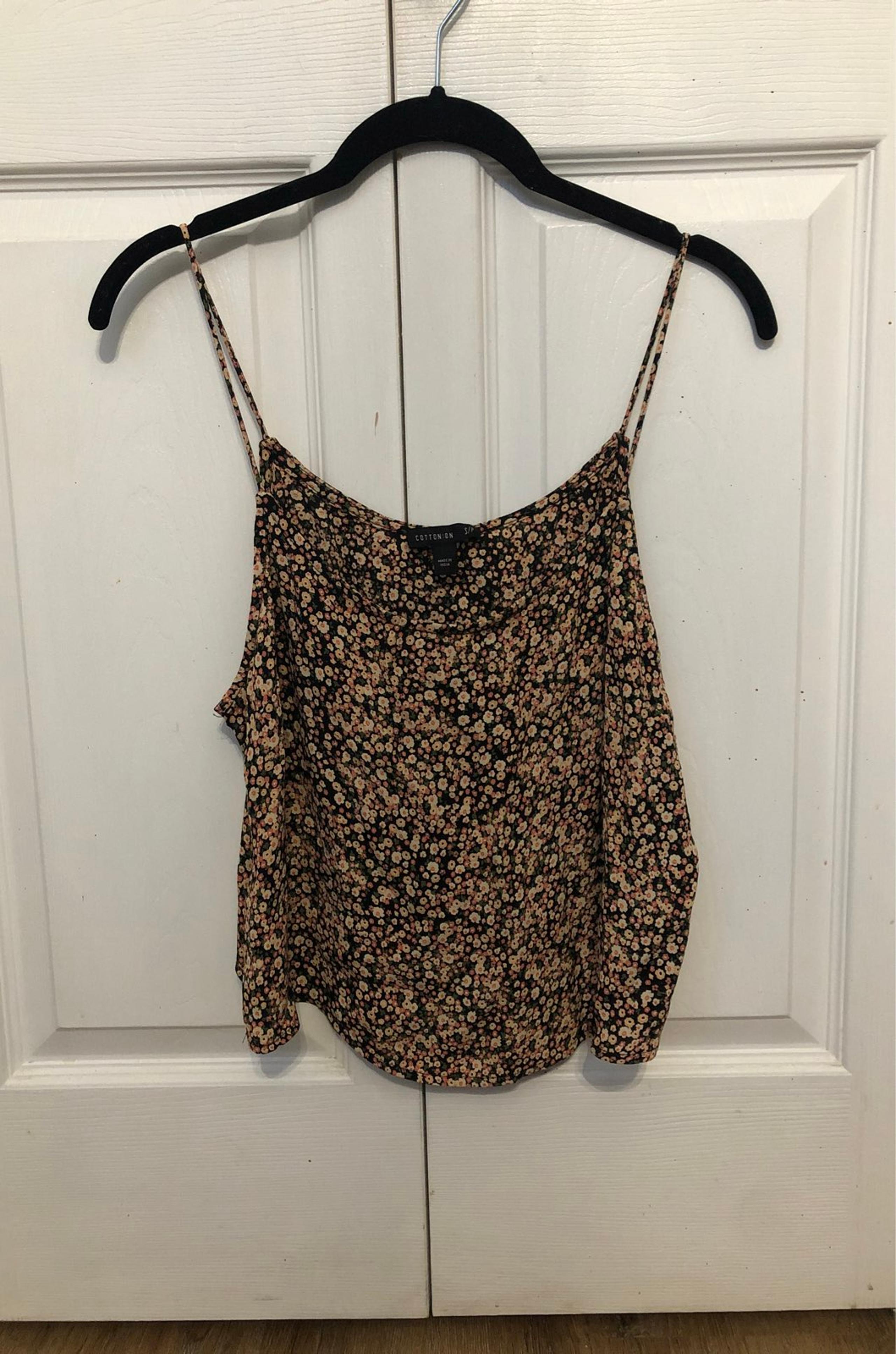 Floral cotton on tank top