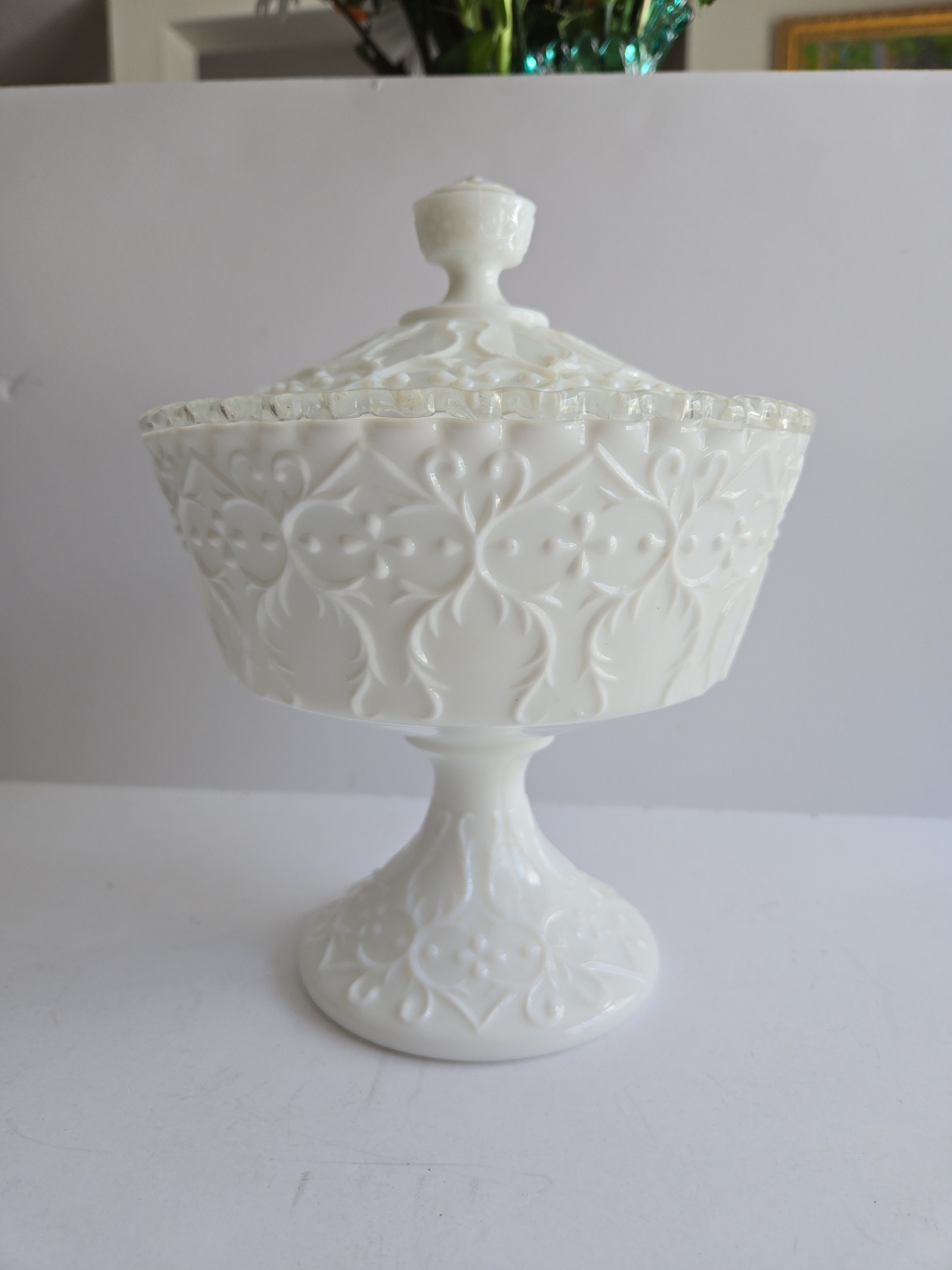 Vintage Fenton Silvercrest Spanish Lace Footed Covered Milkglass Candy Dish