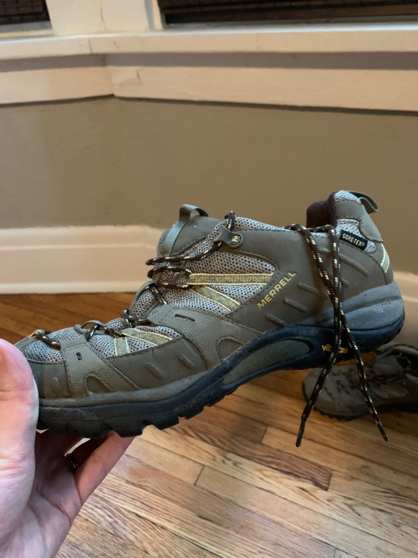 Merrell Gore-Tex Hiking Shoe US 9.5