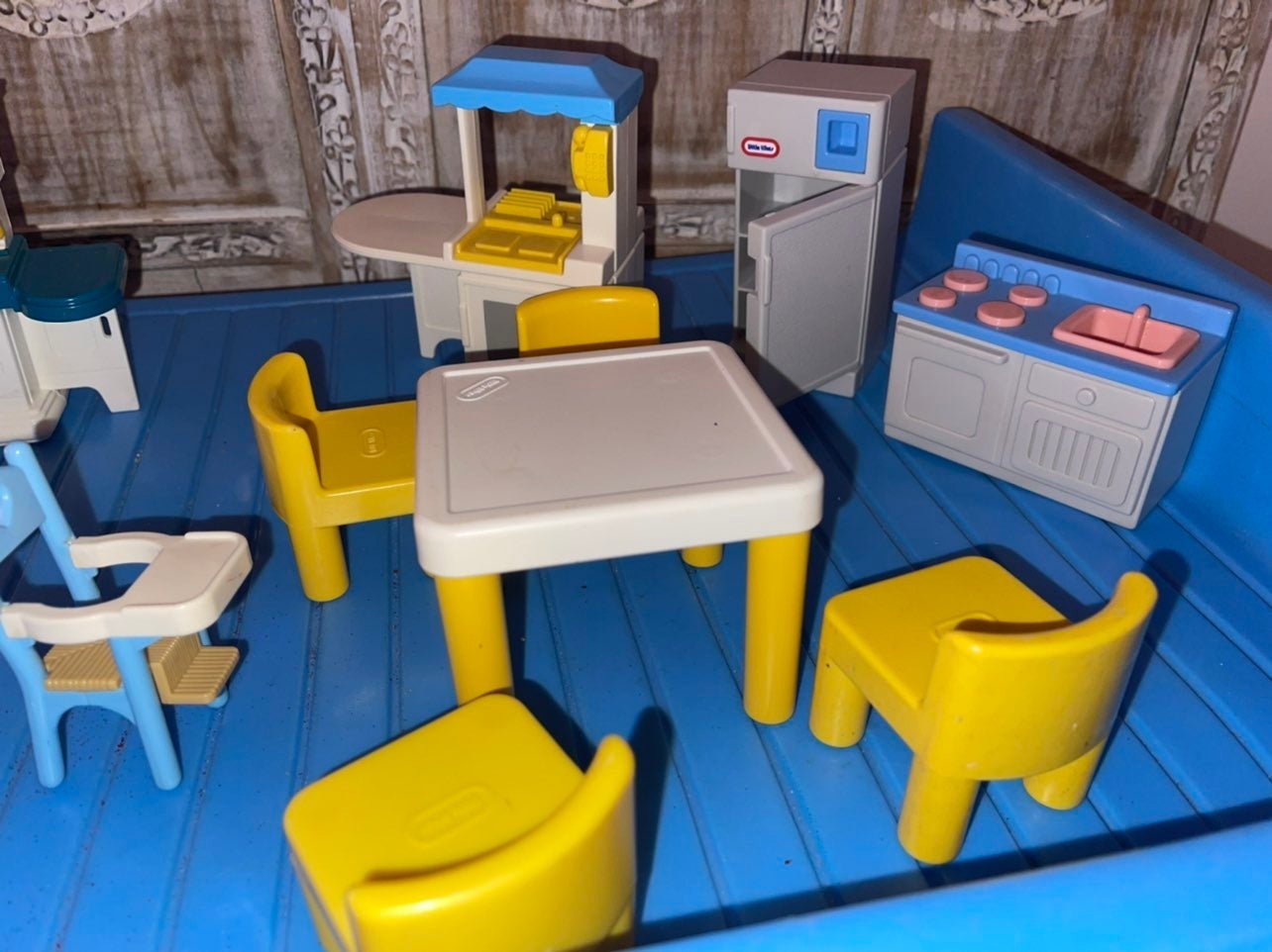 little tikes dollhouse kitchen lot refrigerator table+