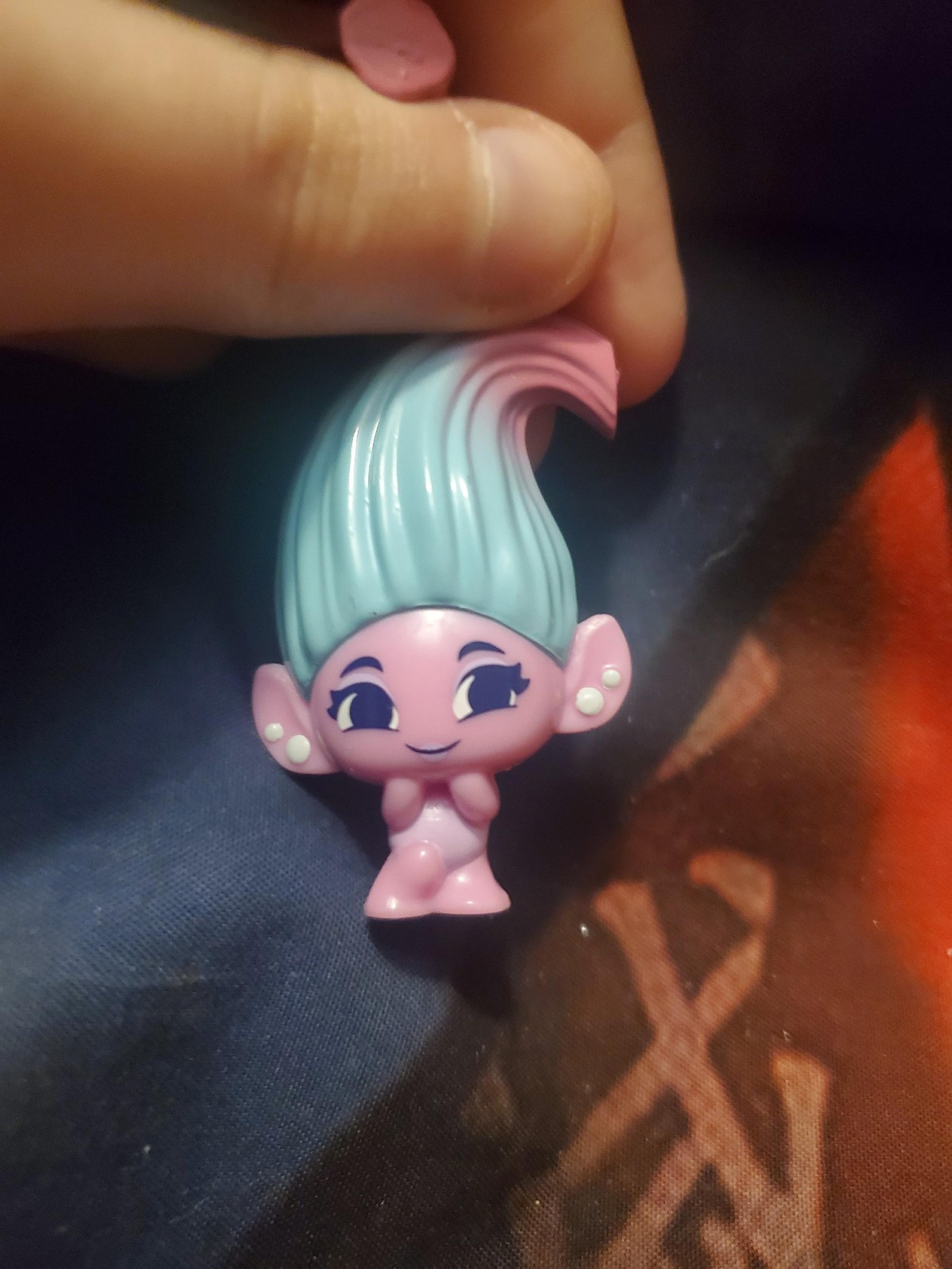 Trolls Satin minee