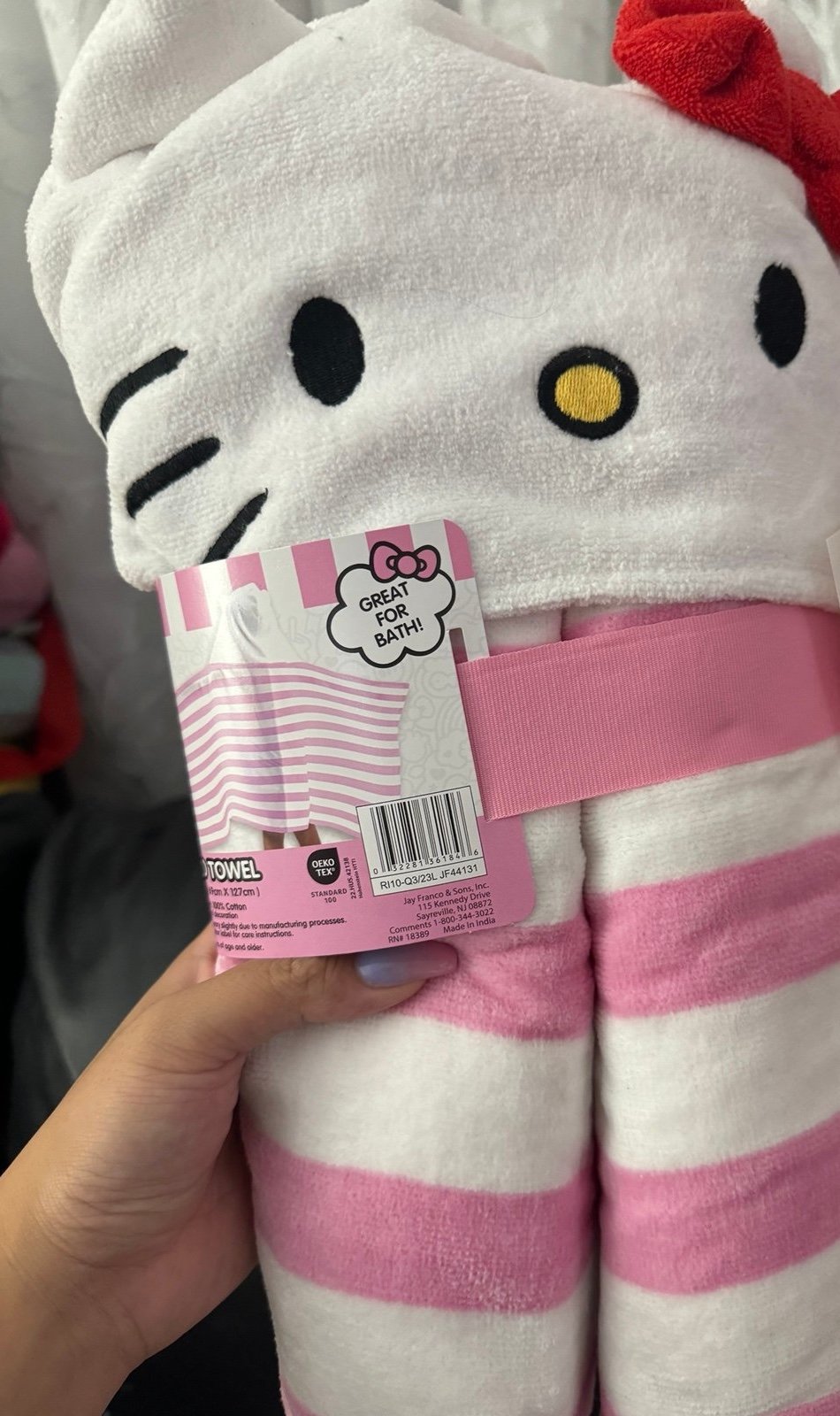 Hello kitty hooded towel