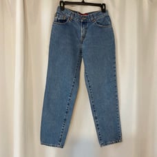 Women’s Levi classic relax, 550 Jean 4 petite M tapered leg