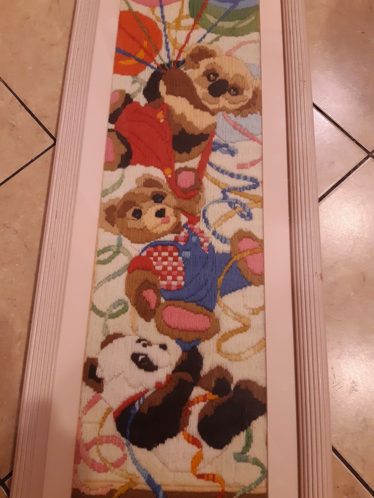 VINTAGE FRAMED HAND EMBROIDRY