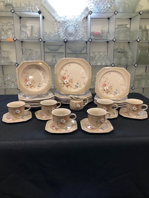 Folk Dance by Mikasa - 31 Piece Vintage Dinnerware Set