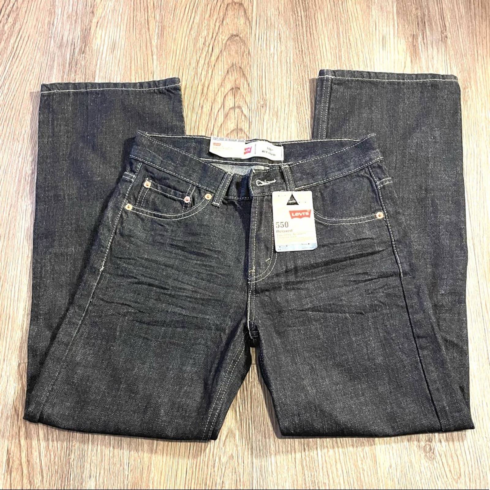 NWT LEVI’S 550 RELAXED JEANS 12
