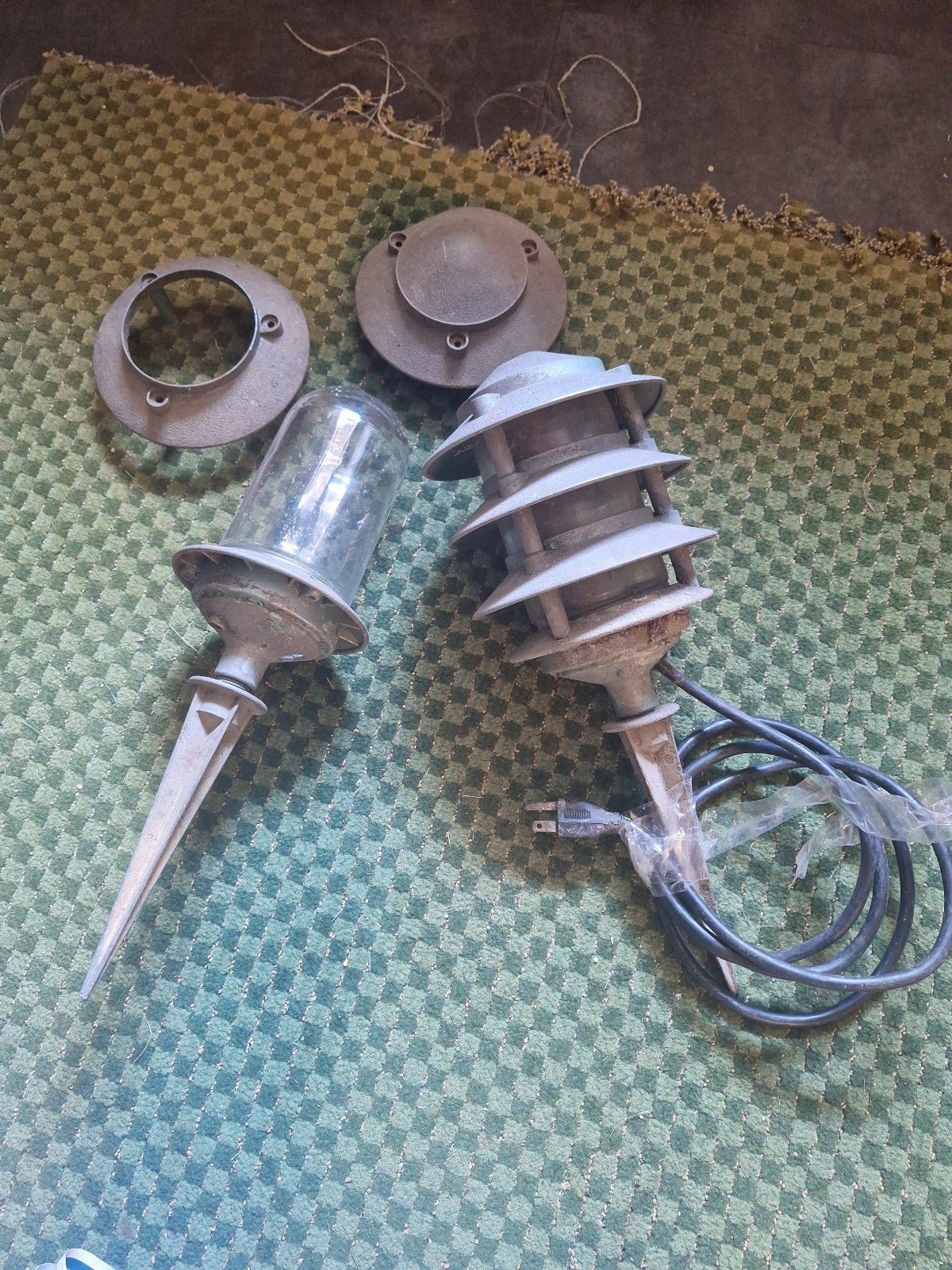 Antique 4 tier ground lights. 1 plugs in