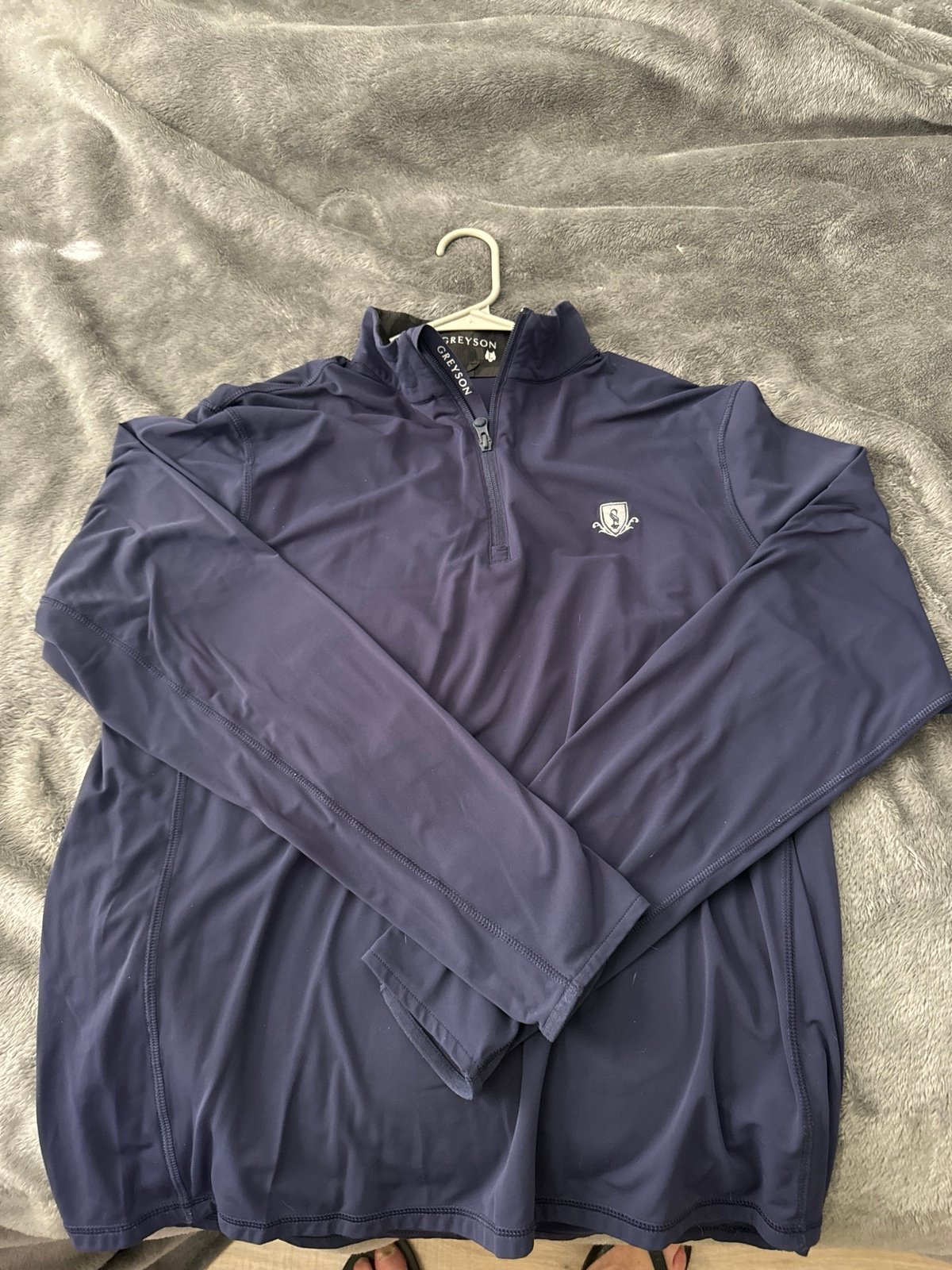 Greyson Q Zip