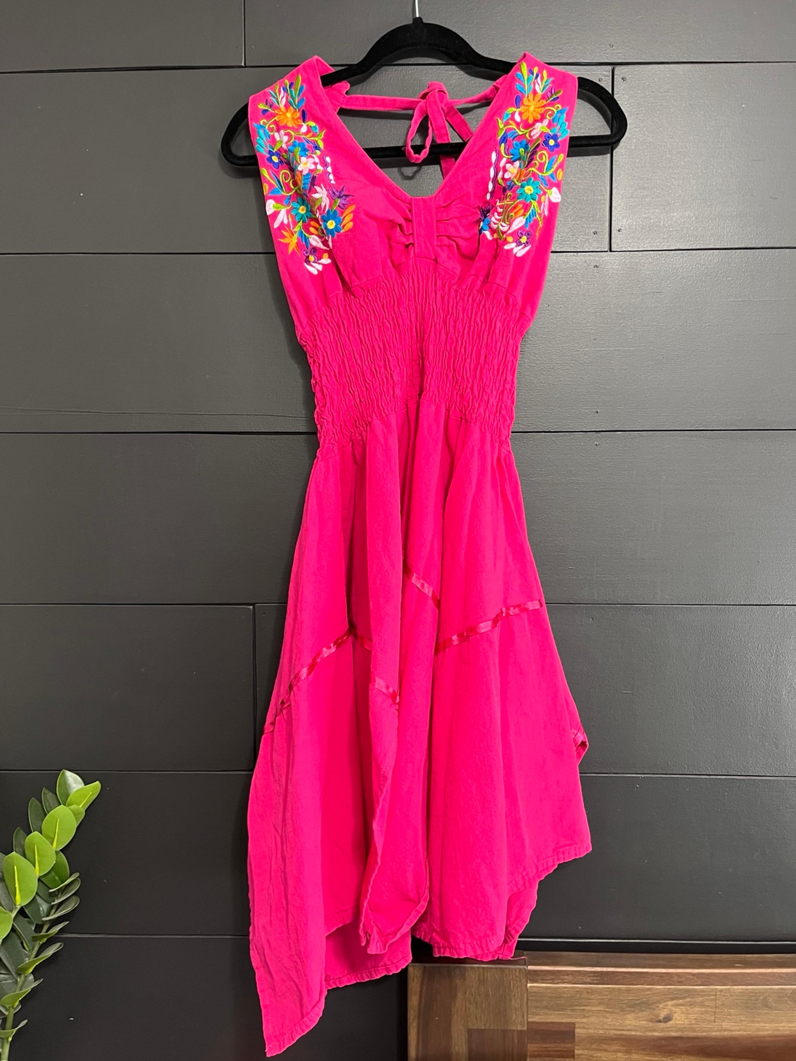 REVOLVE Fit & Flare Halter Tier Embroidery Midi Dress Women’s Sz M EUC