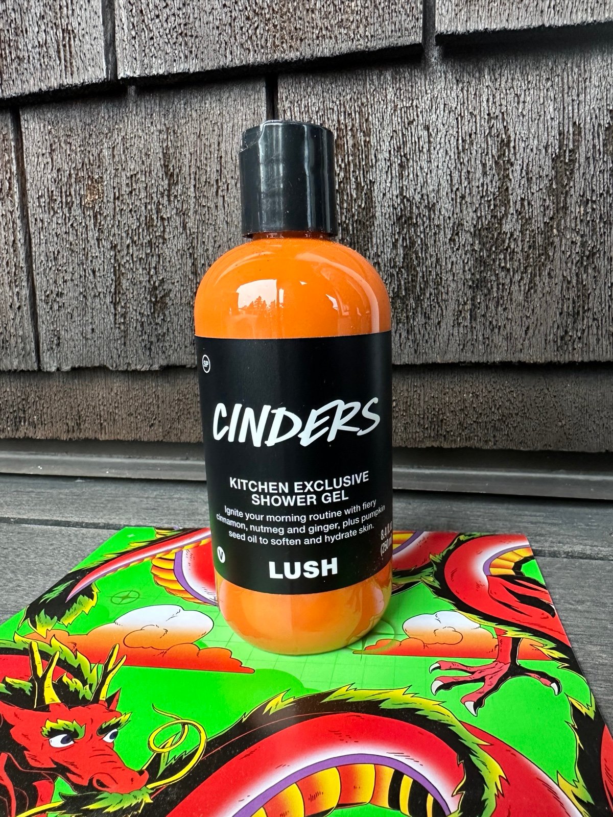 Lush kitchen cinders shower gel 8.4 ounces