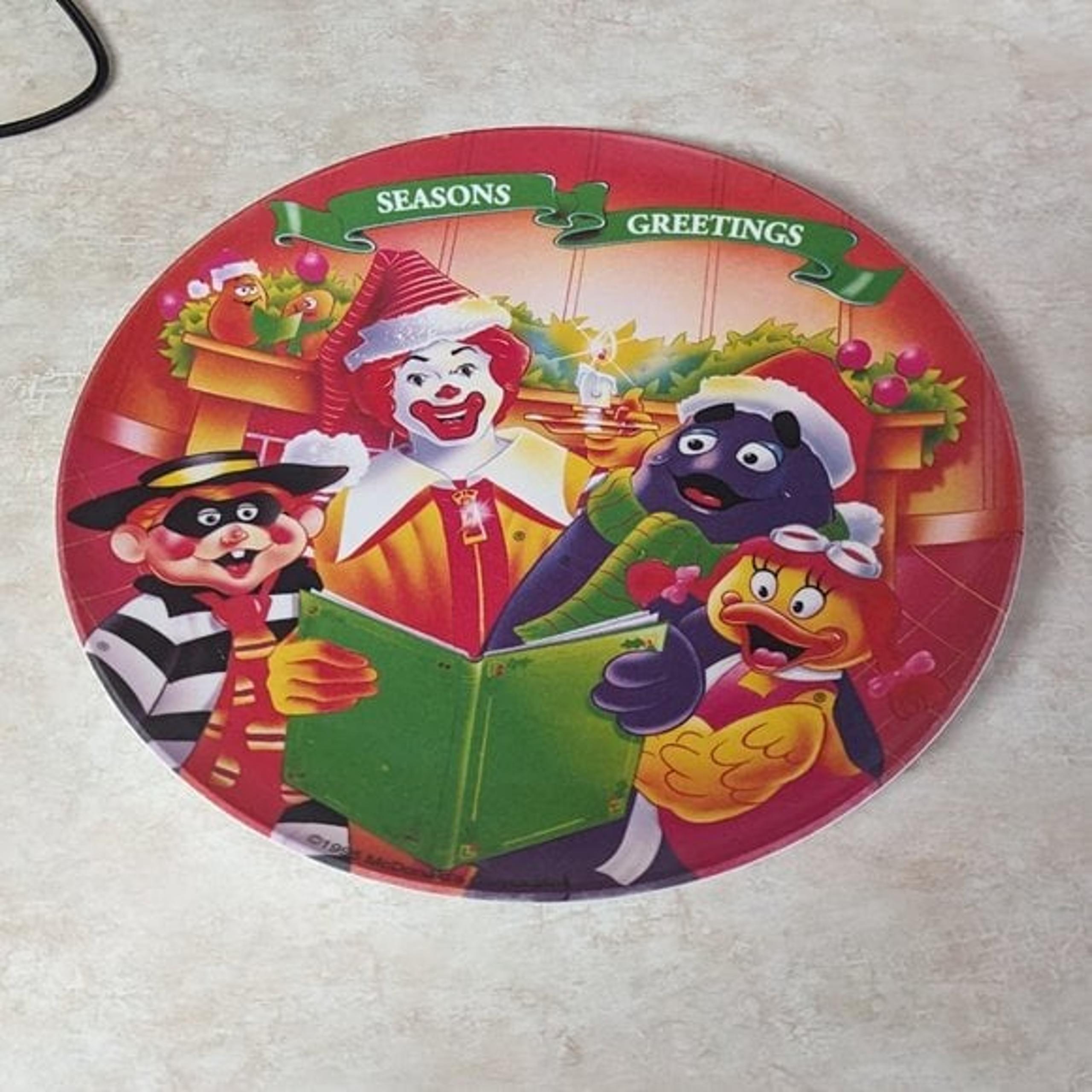 Vintage 1995 McDonald's Dinner plate Christmas B