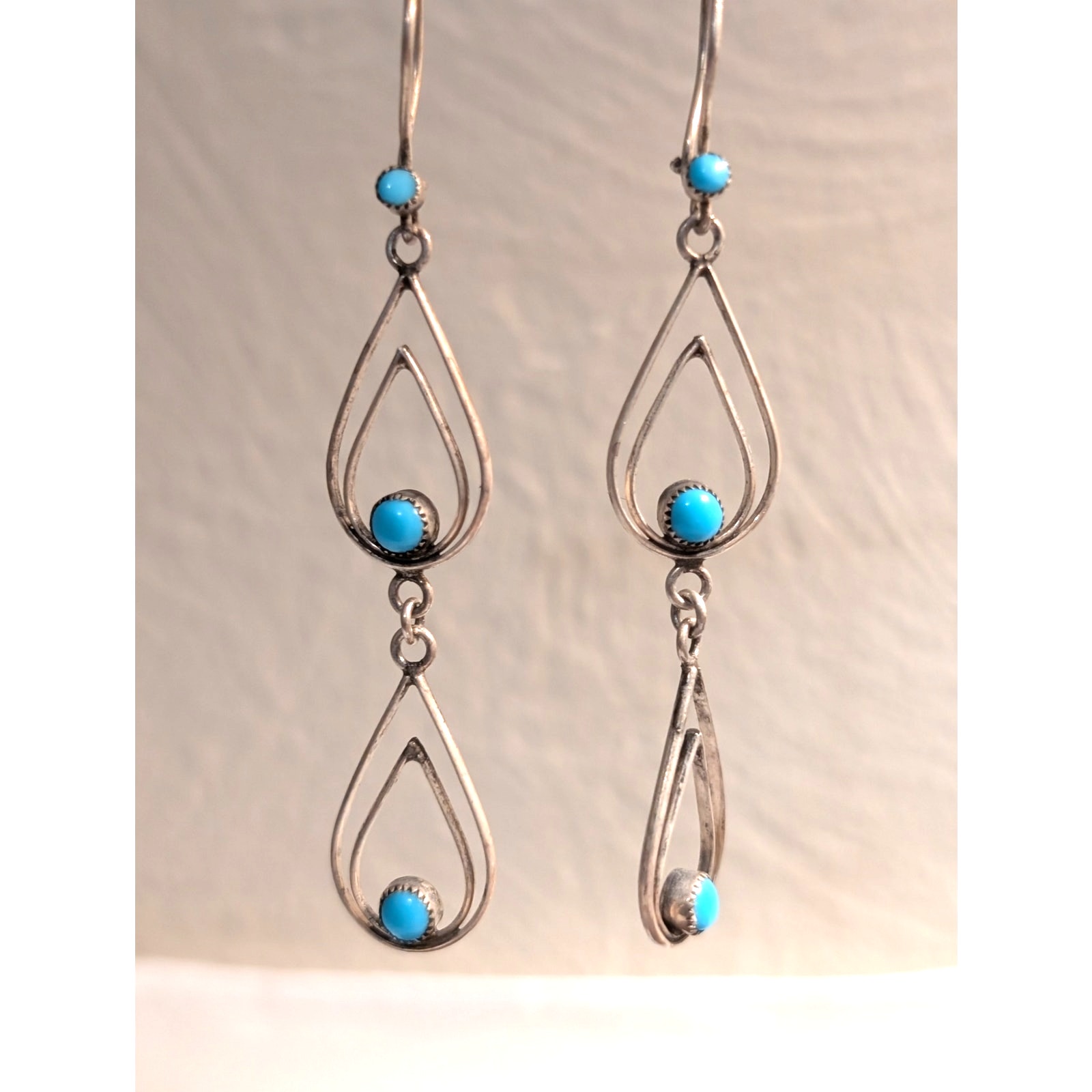 Vintage Petit Point Turquoise 925 Sterling Silver Dangle Kidney Wire Earrings