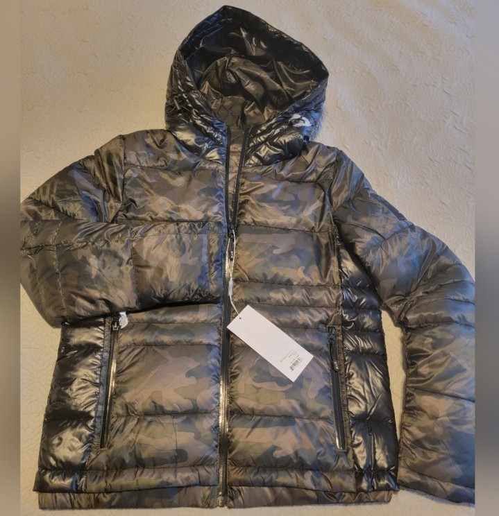 NWT Kendall & Kyle Packable Camo Puffer Jacket