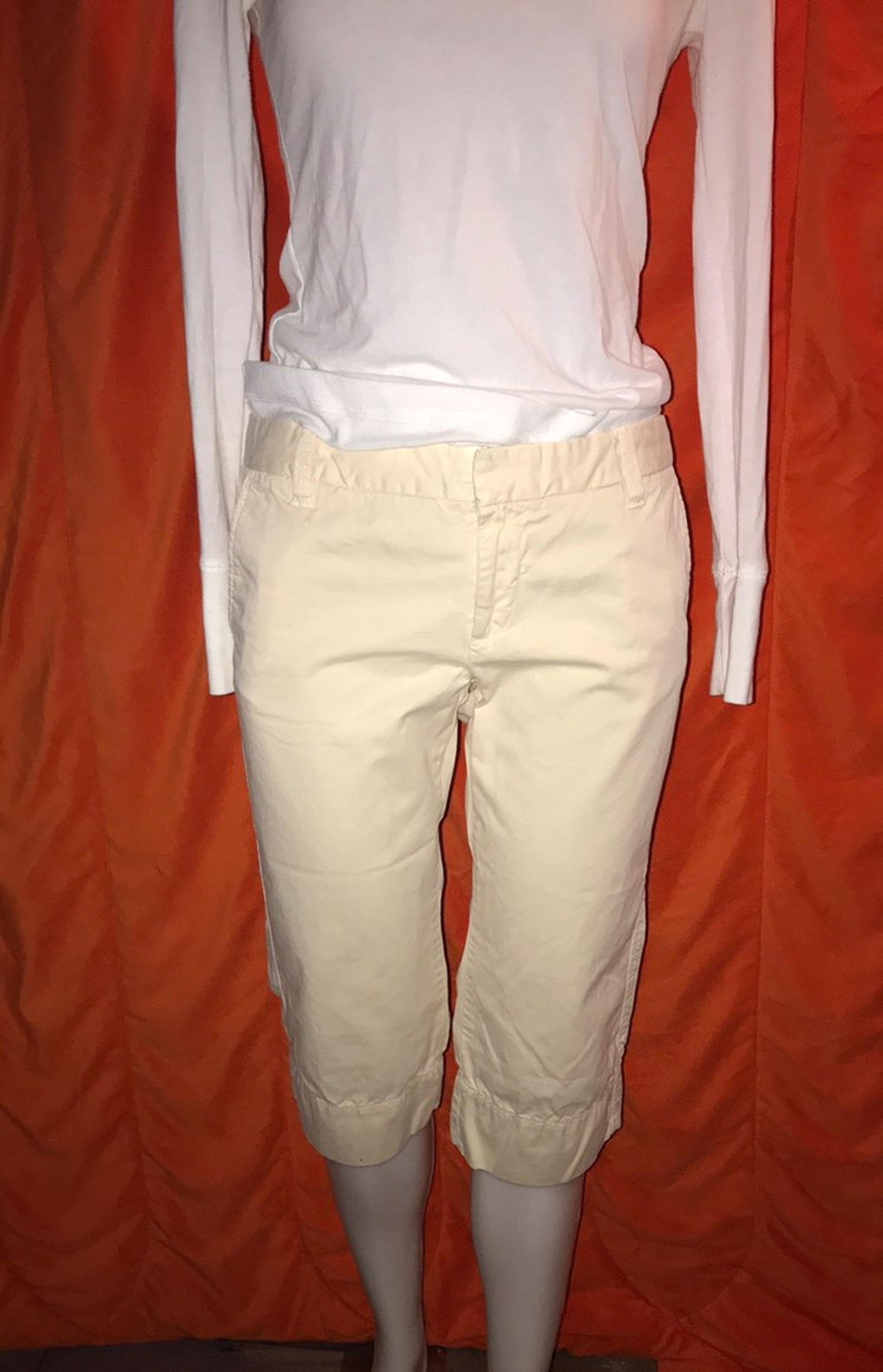 khaki capri