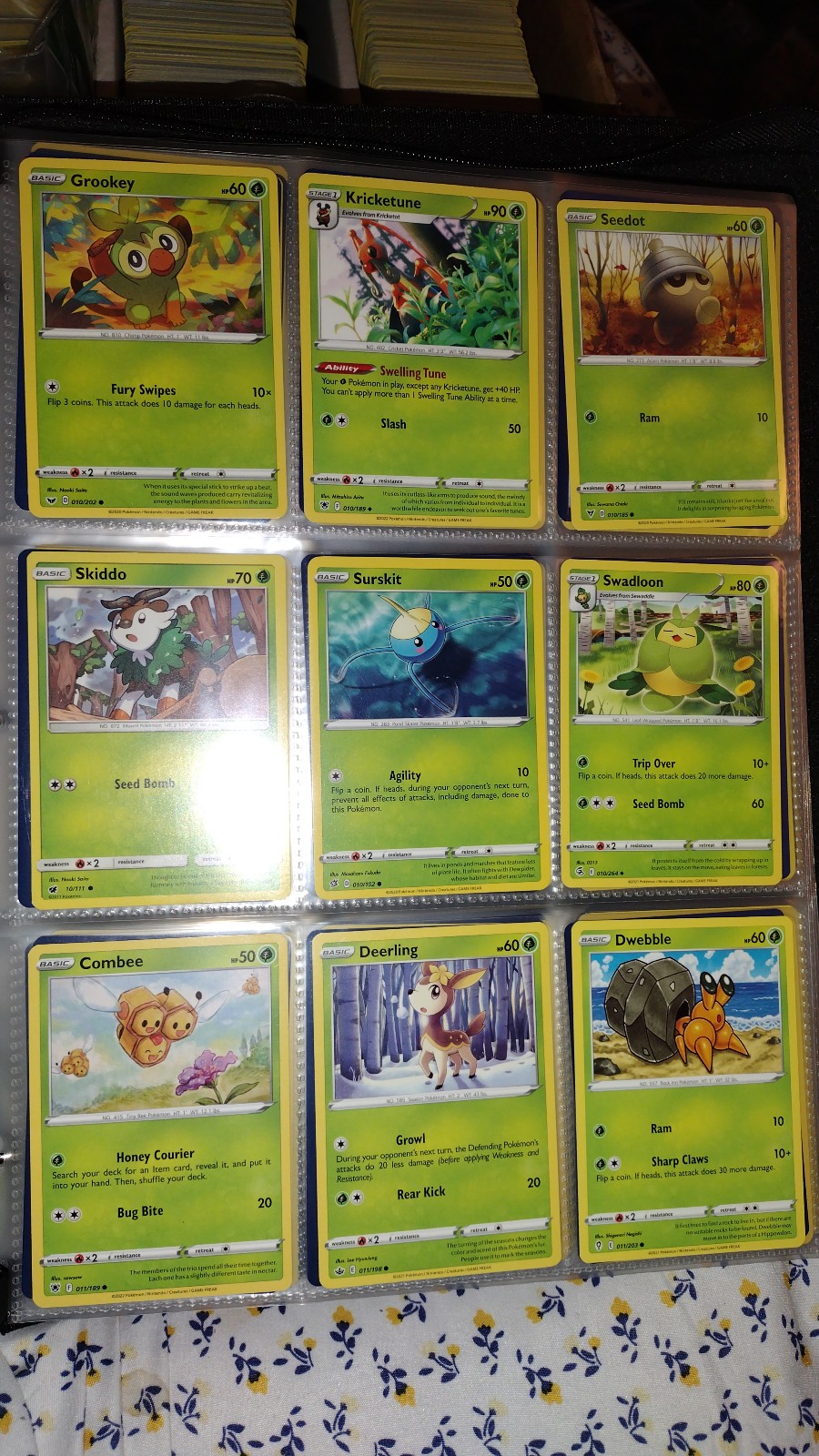 90 Pokemon Cards