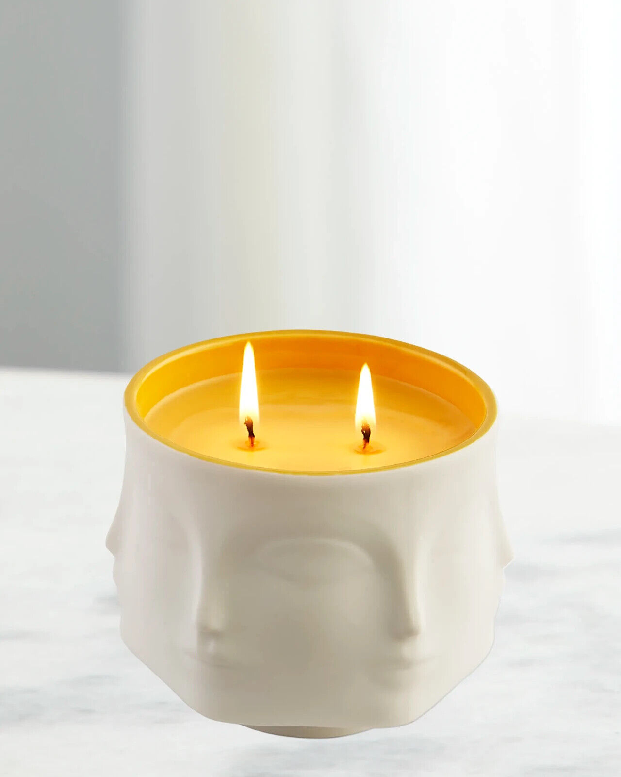 Jonathan Adler Muse Couleur Pamplemousse Candle Yellow