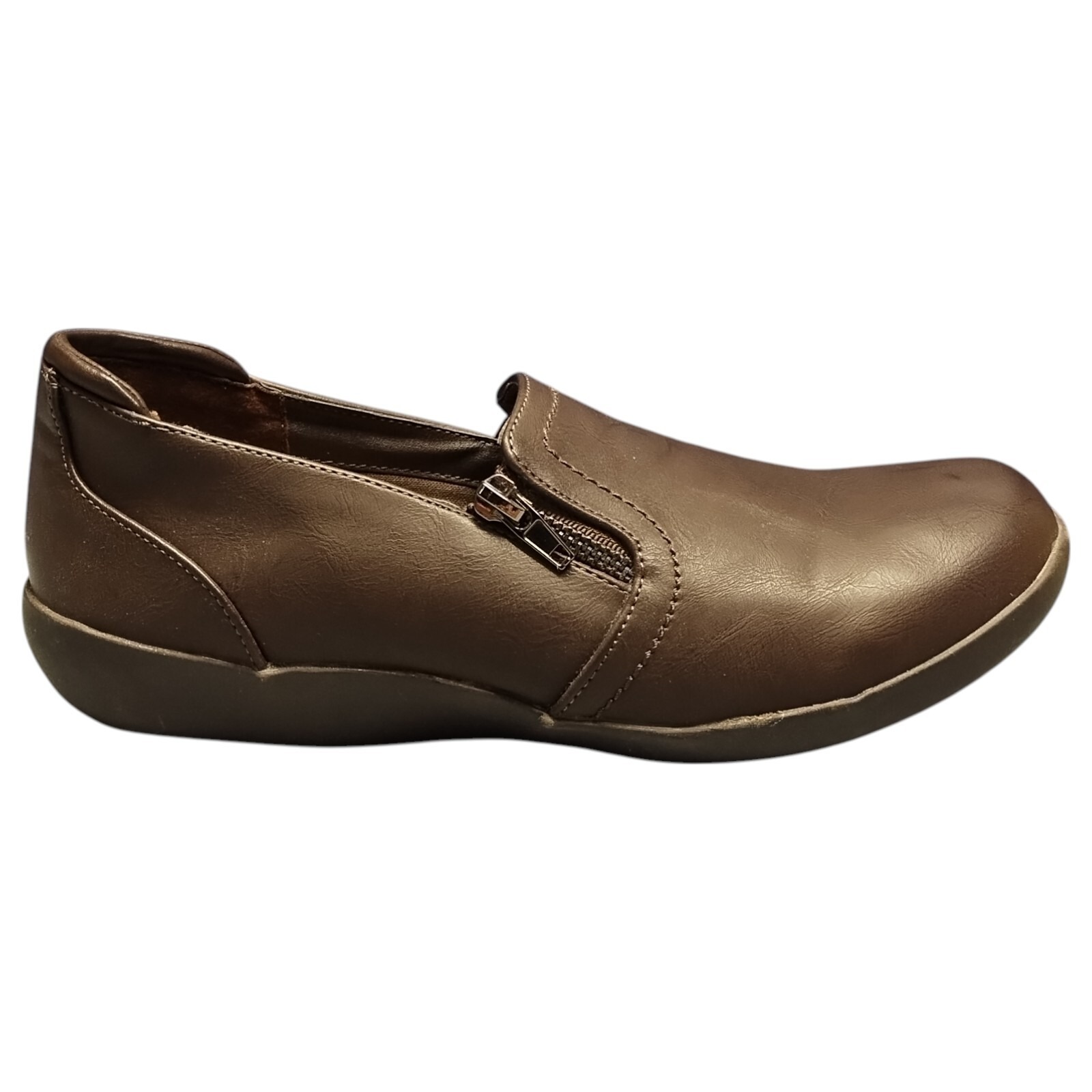 Judith Slip-On Loafers Men's Size 9M Brown Faux Leather Comfort Closed Toe