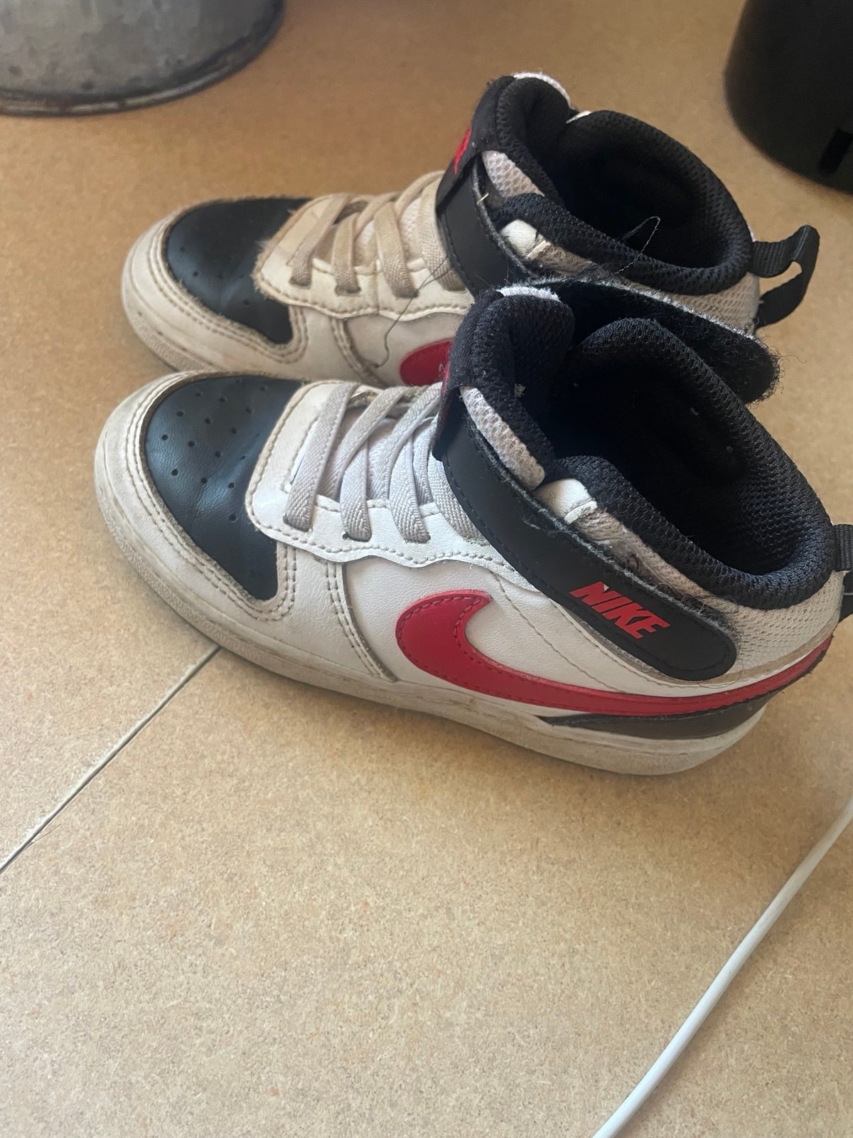 Toddler Nikes 9c