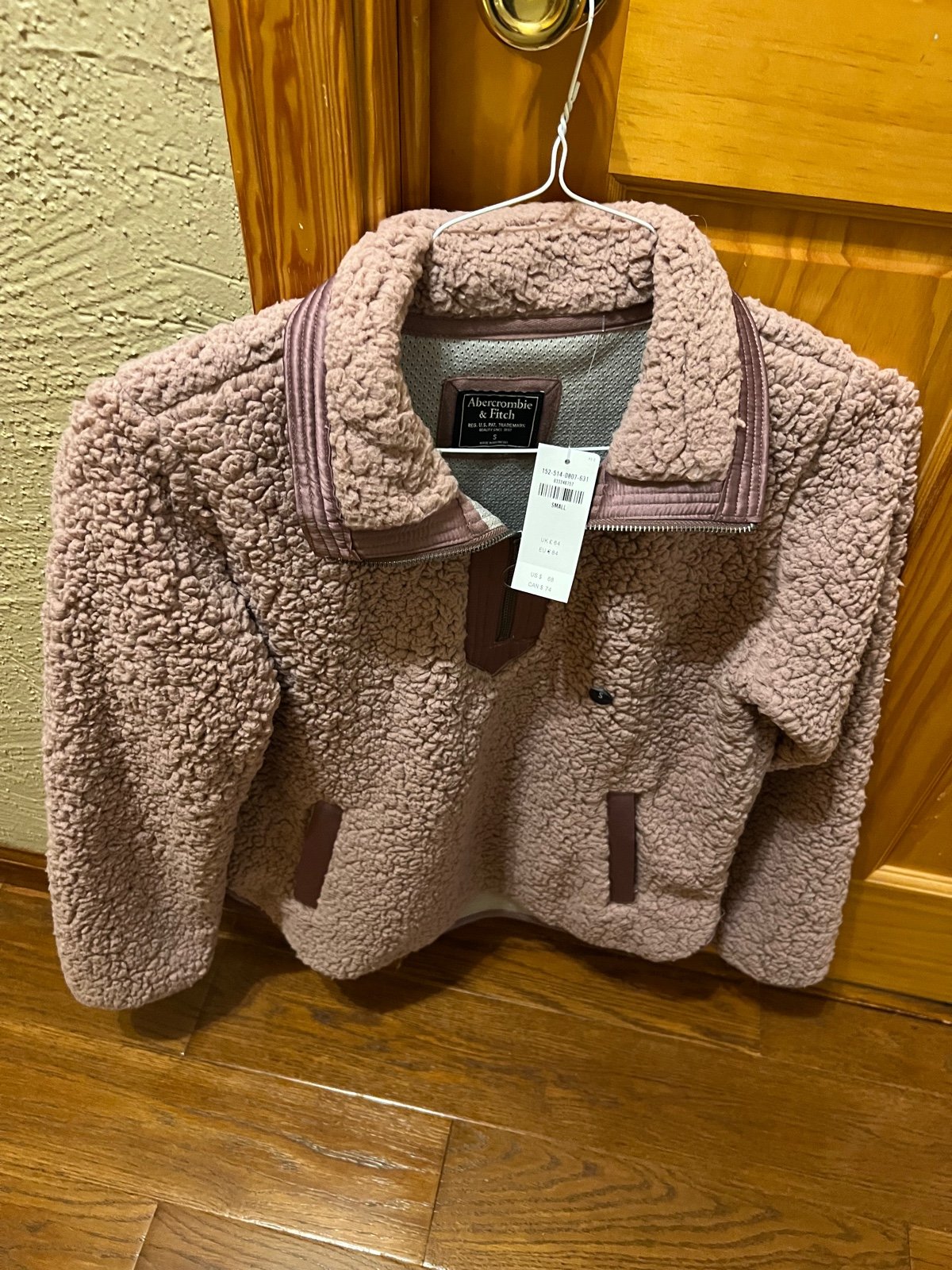 NWT Abercrombie & Fitch mauve half zip Sherpa