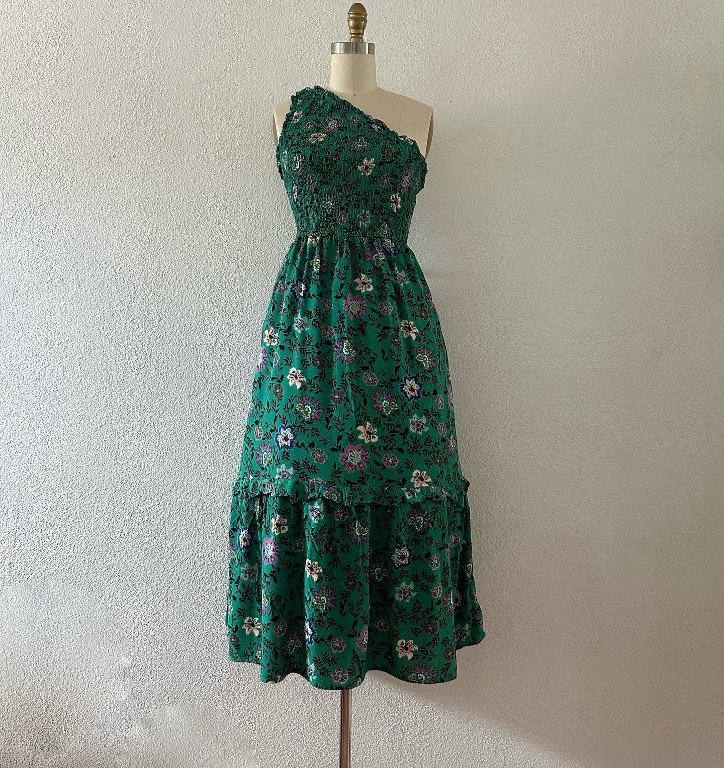 Green floral one shoulder dress