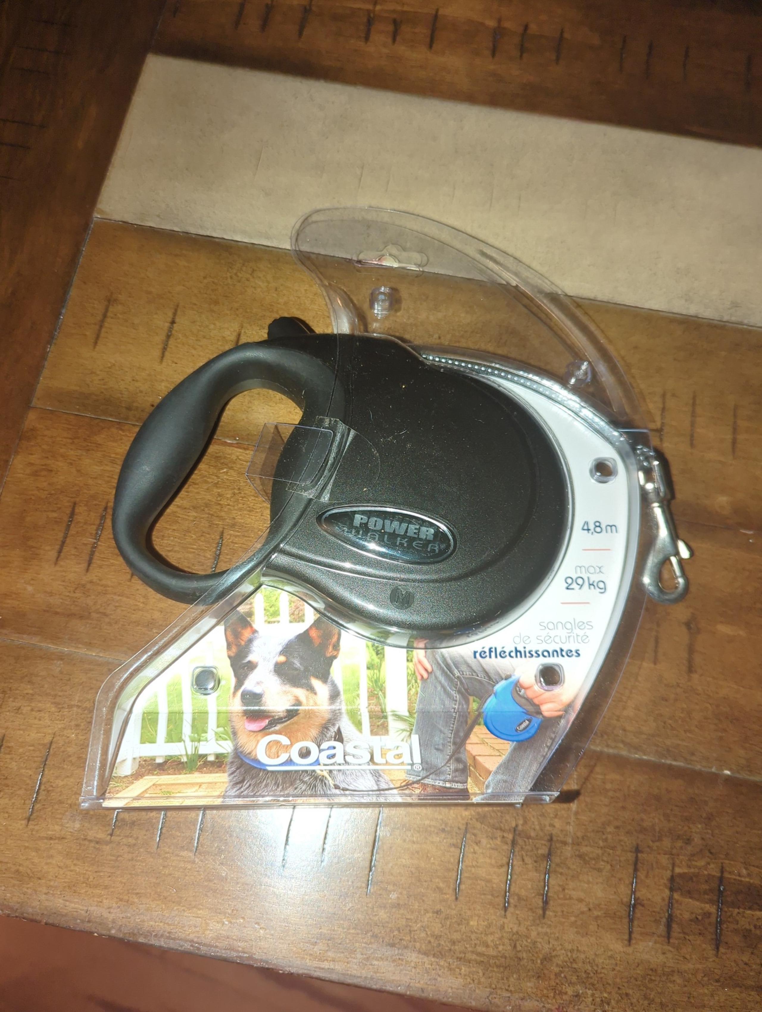 Coastal power walker retractable leash