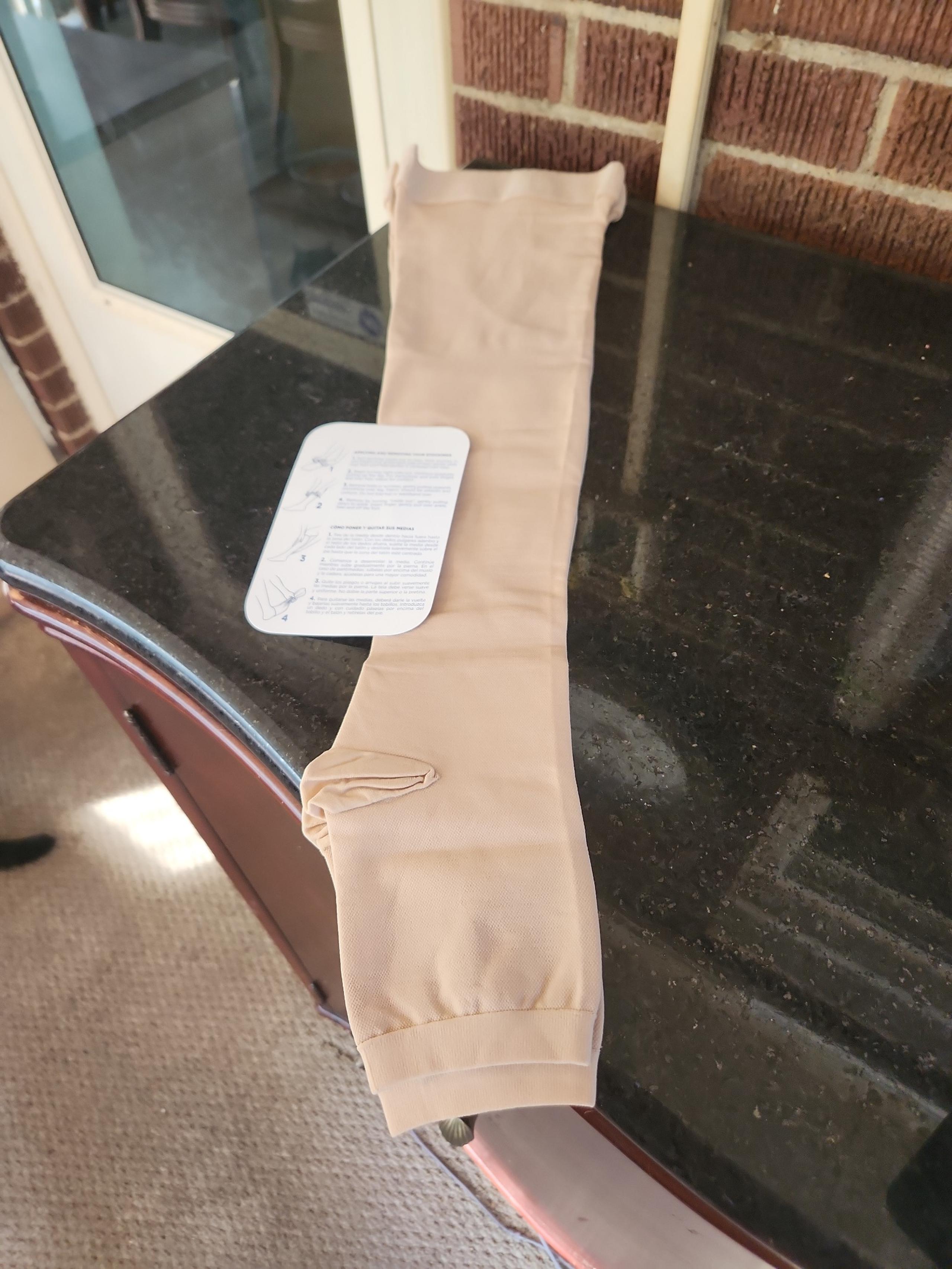 Medical compression stocking toeless - AmazonBasics