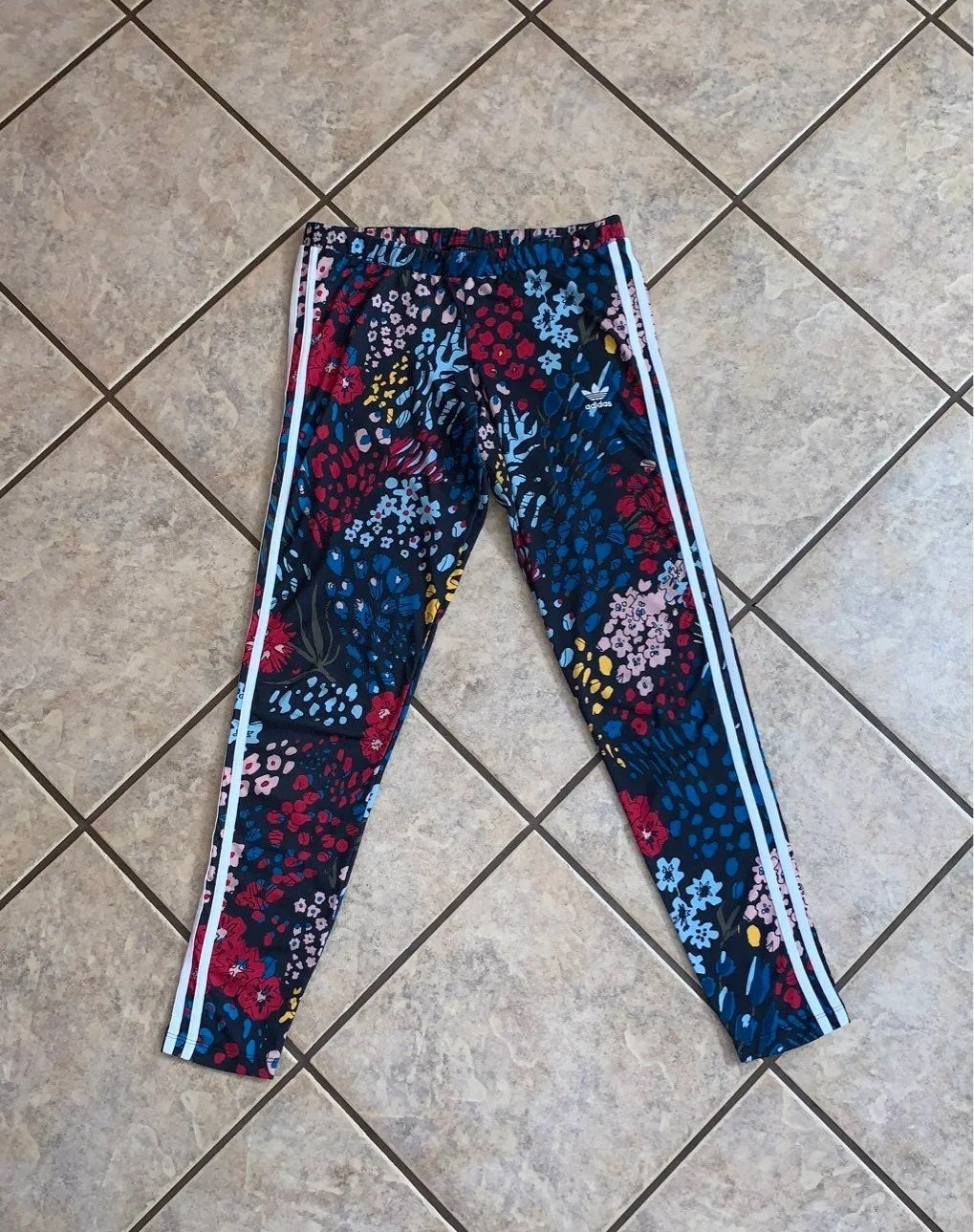 VHTF Adidas Original womens floral Leggings