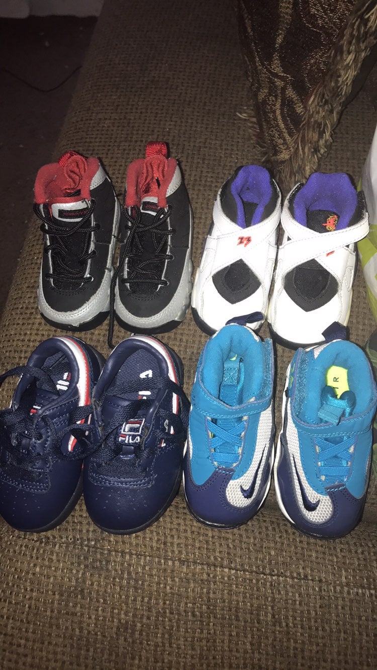 Shoes size 4cs