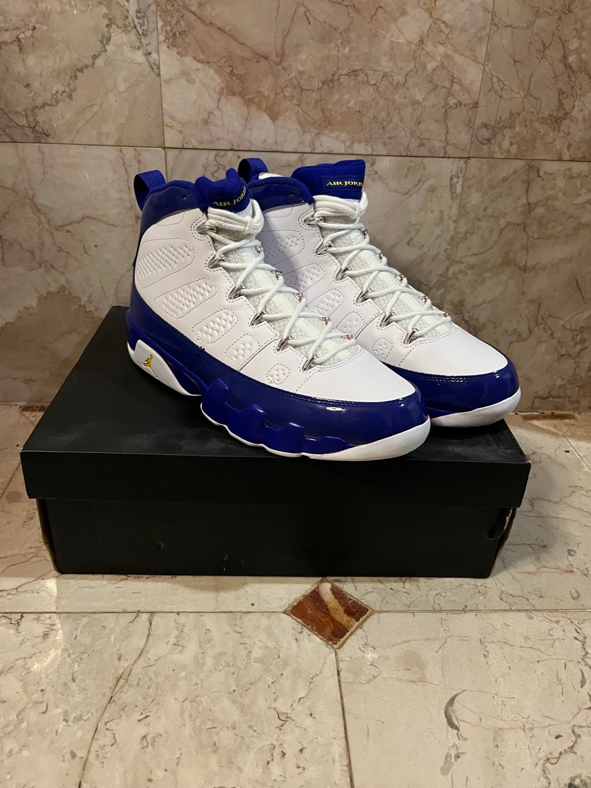Size 11.5 - Air Jordan 9 Retro Kobe