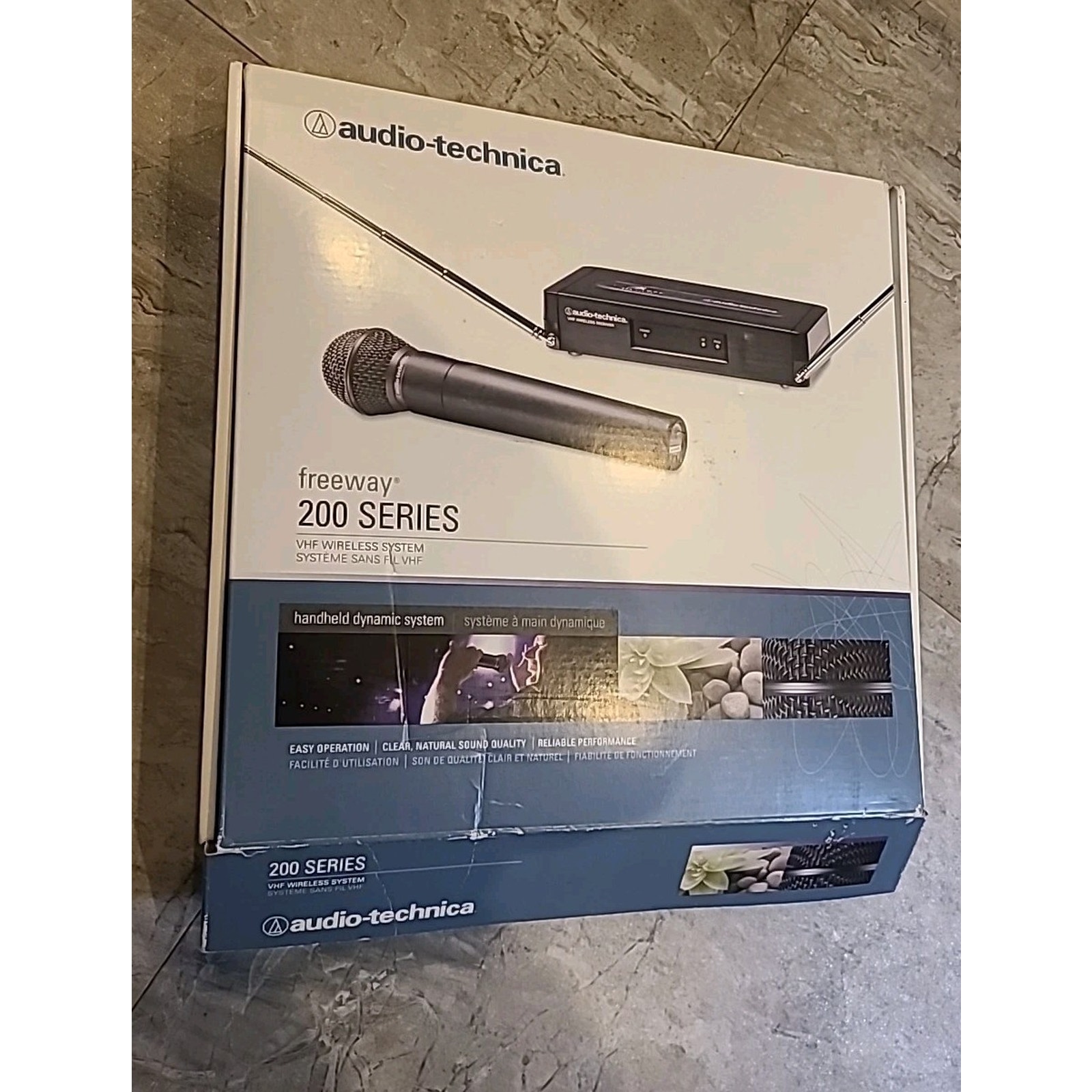 Open box Audio-Technica Freeway 200 series VHF Wireless System ATW-252 +extras