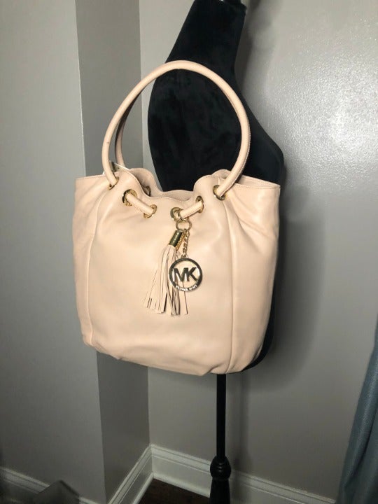 NWT Michael Kors Leather Blush Leather