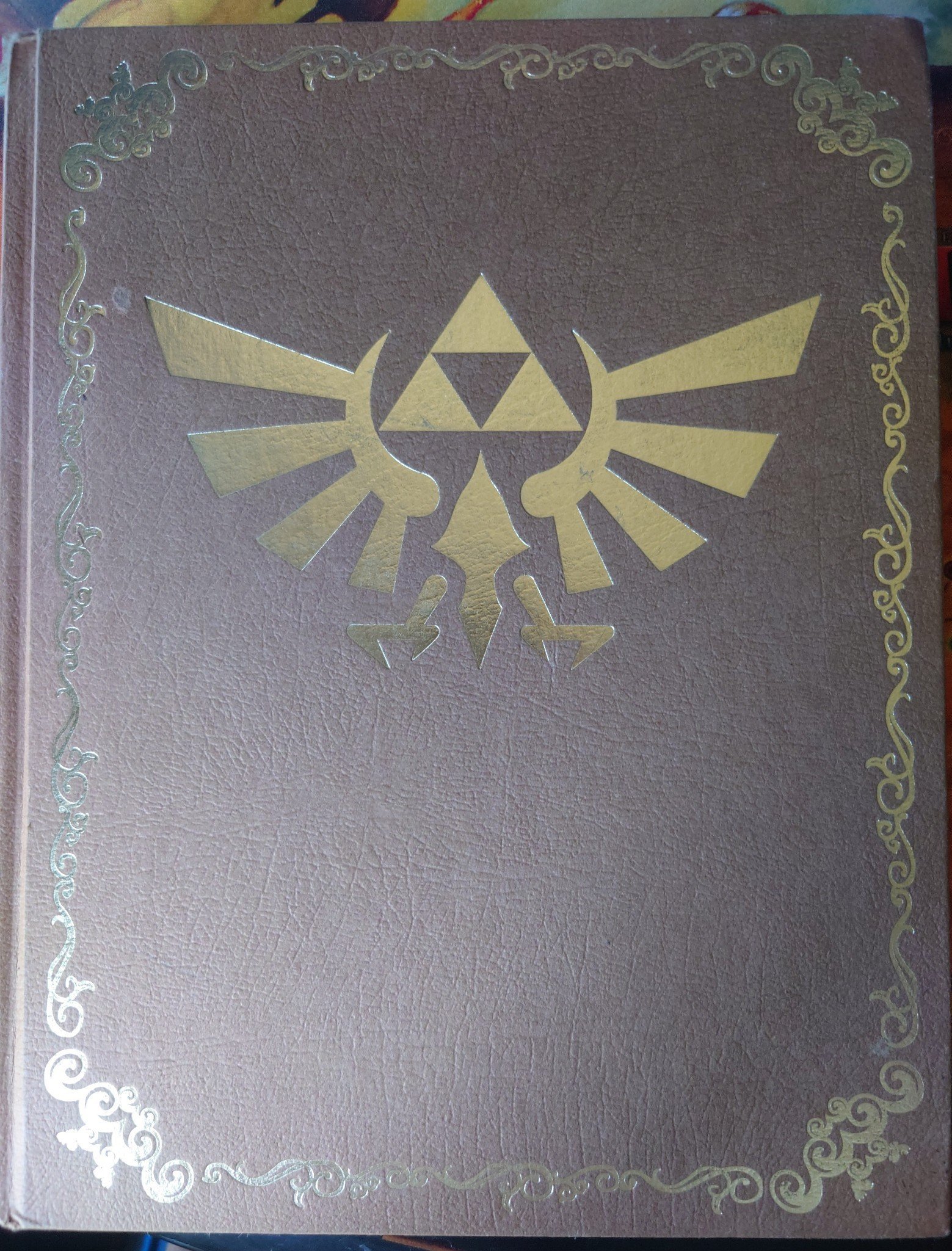 Legend of Zelda twilight princess hardcover guide with cloth map. collector's ED