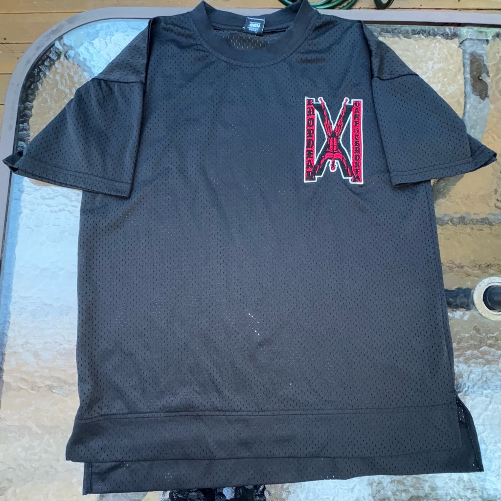 Dropdead Clothing X Game of Thrones jersey mesh embroidered tshirt size Medium