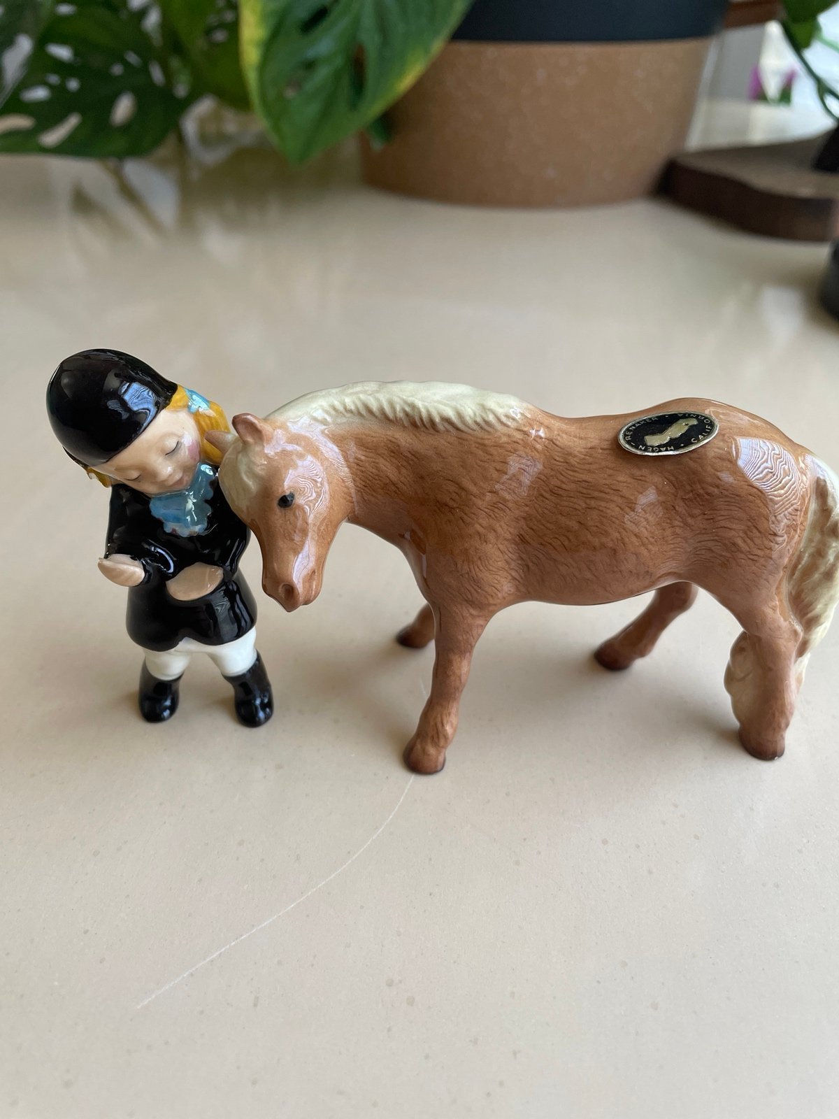 hagen renaker California figurines