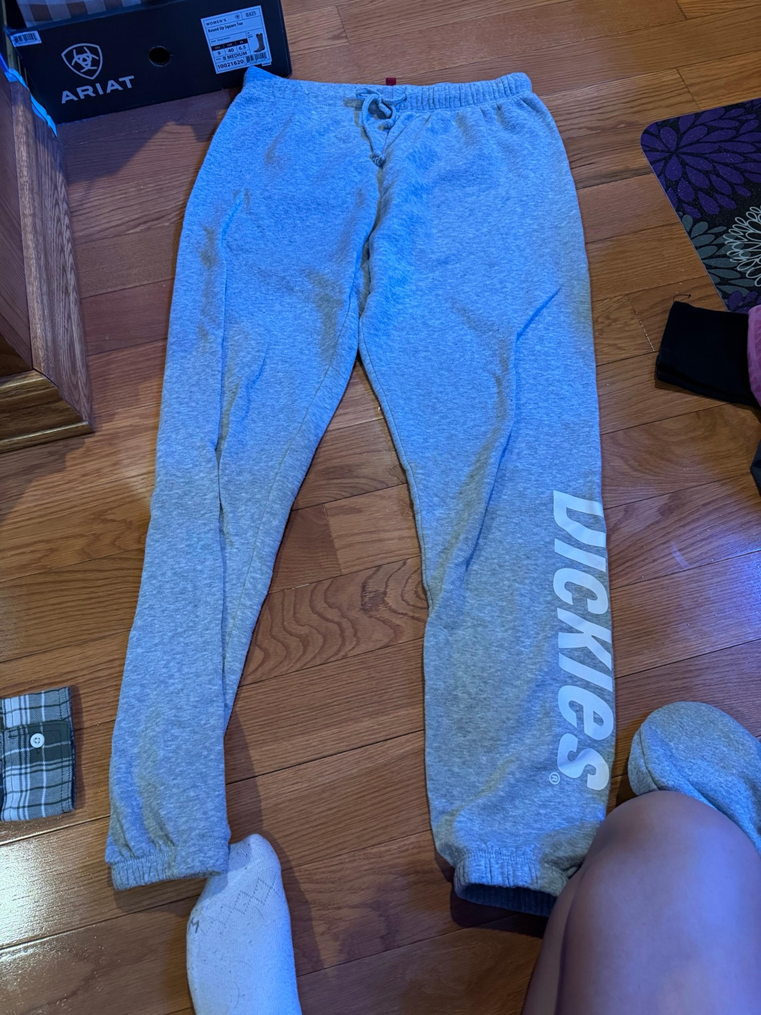 women’s dickies sweatpants medium