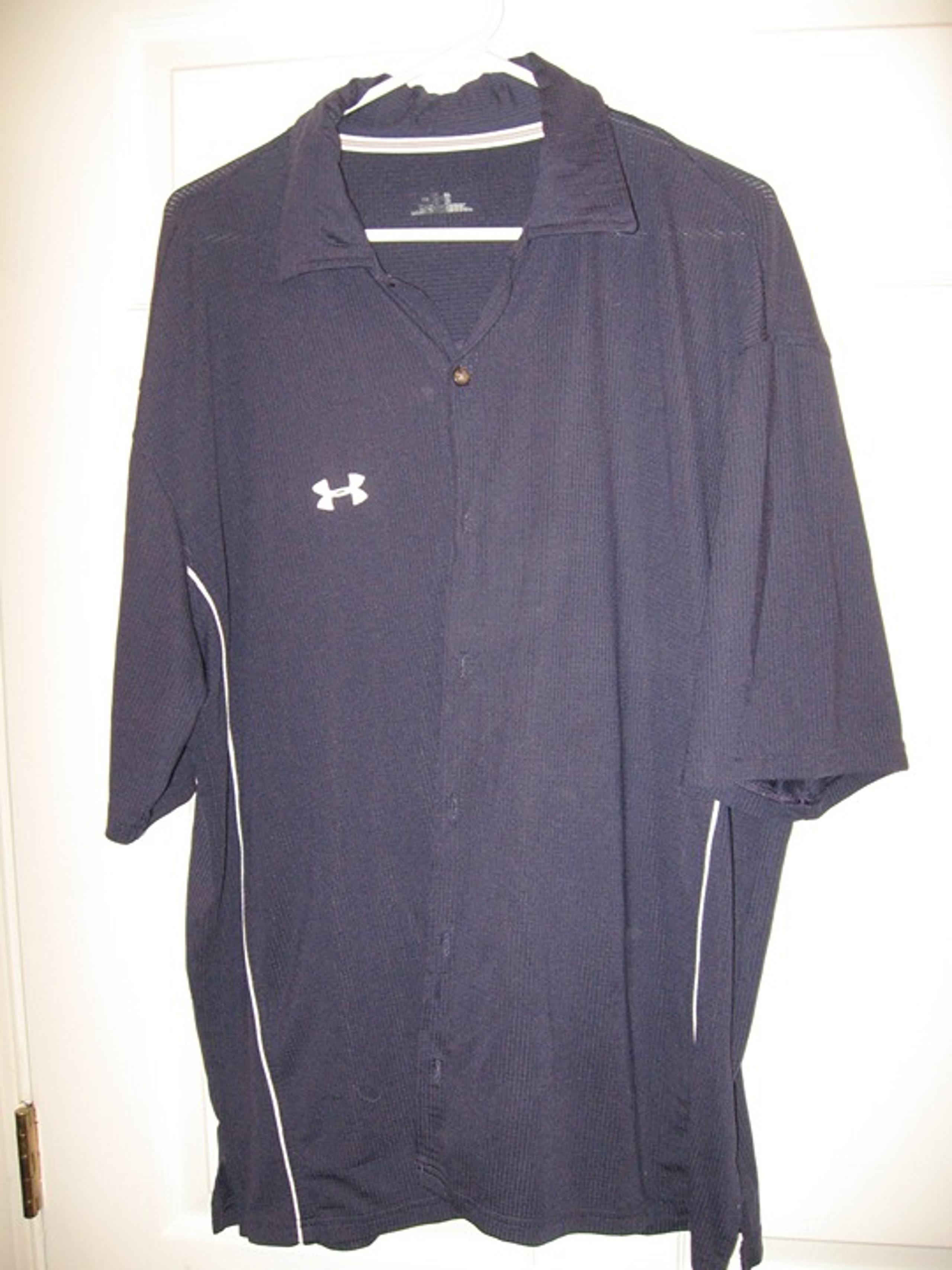Under Armour Casual Button Front Shirt Jersey Men Size Large Dark Blue