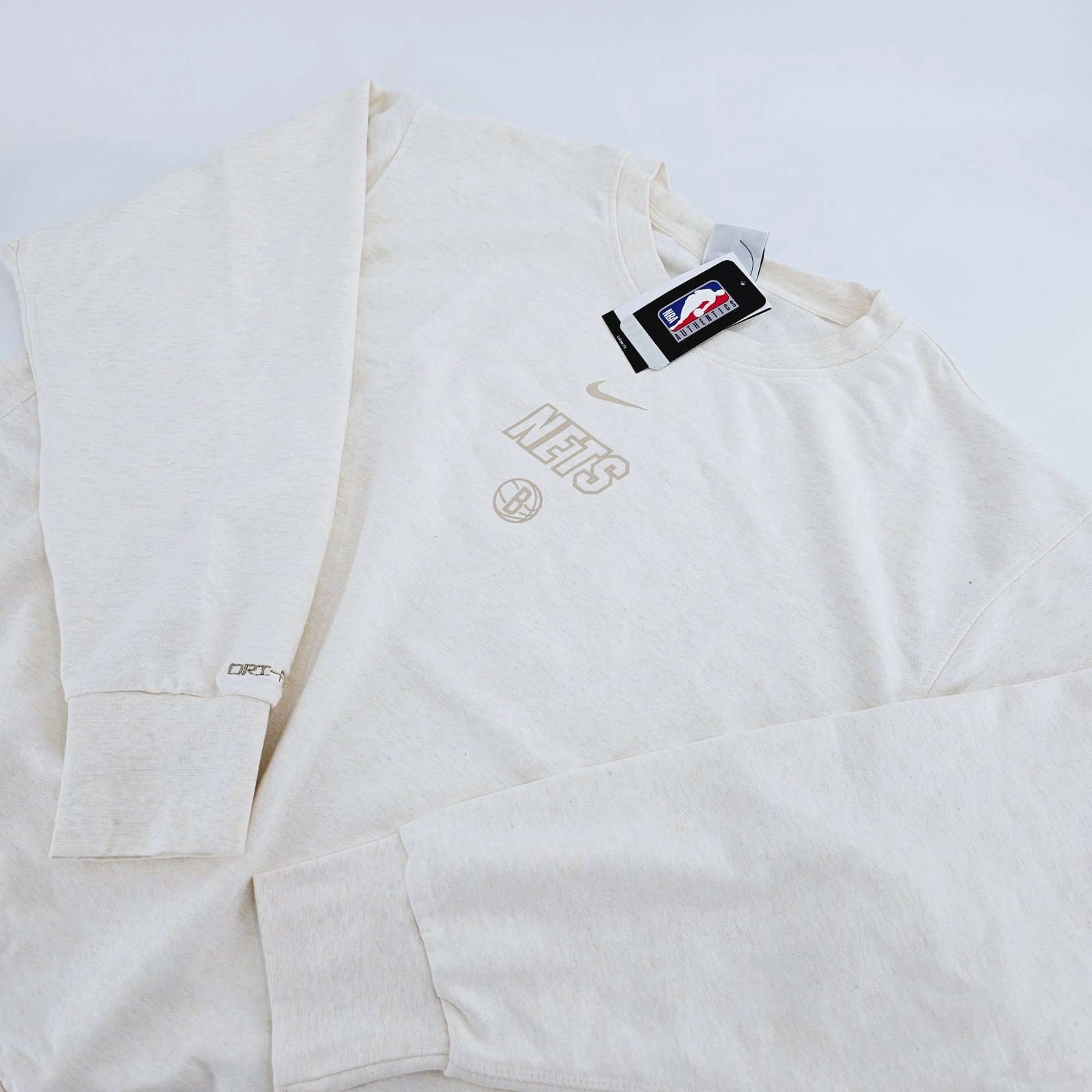 Nike Basketball NBA Brooklyn Nets Standard Issue Sweatshirt Pullover
