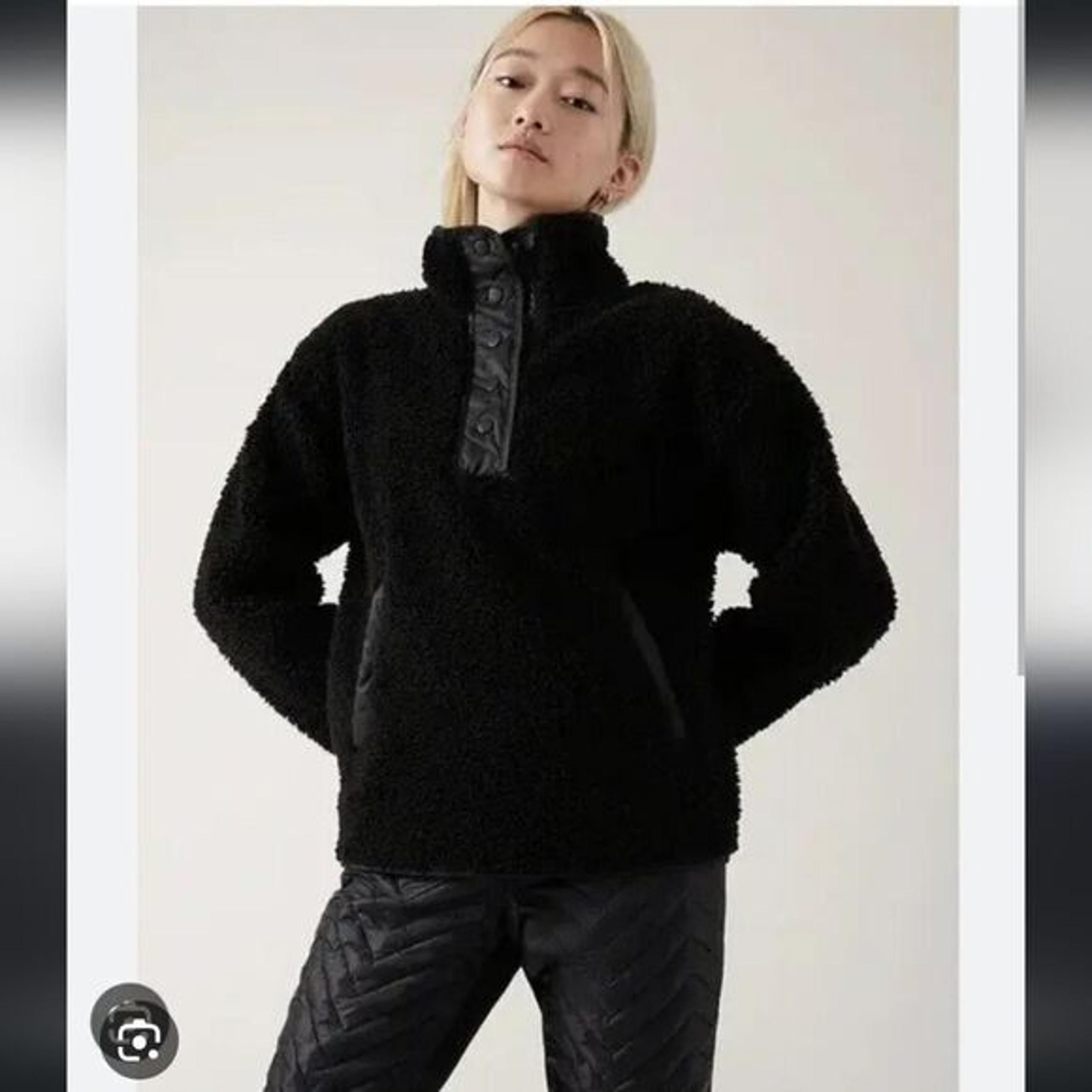 Athleta | Cozy Sherpa Snap Sweatshirt | Black
