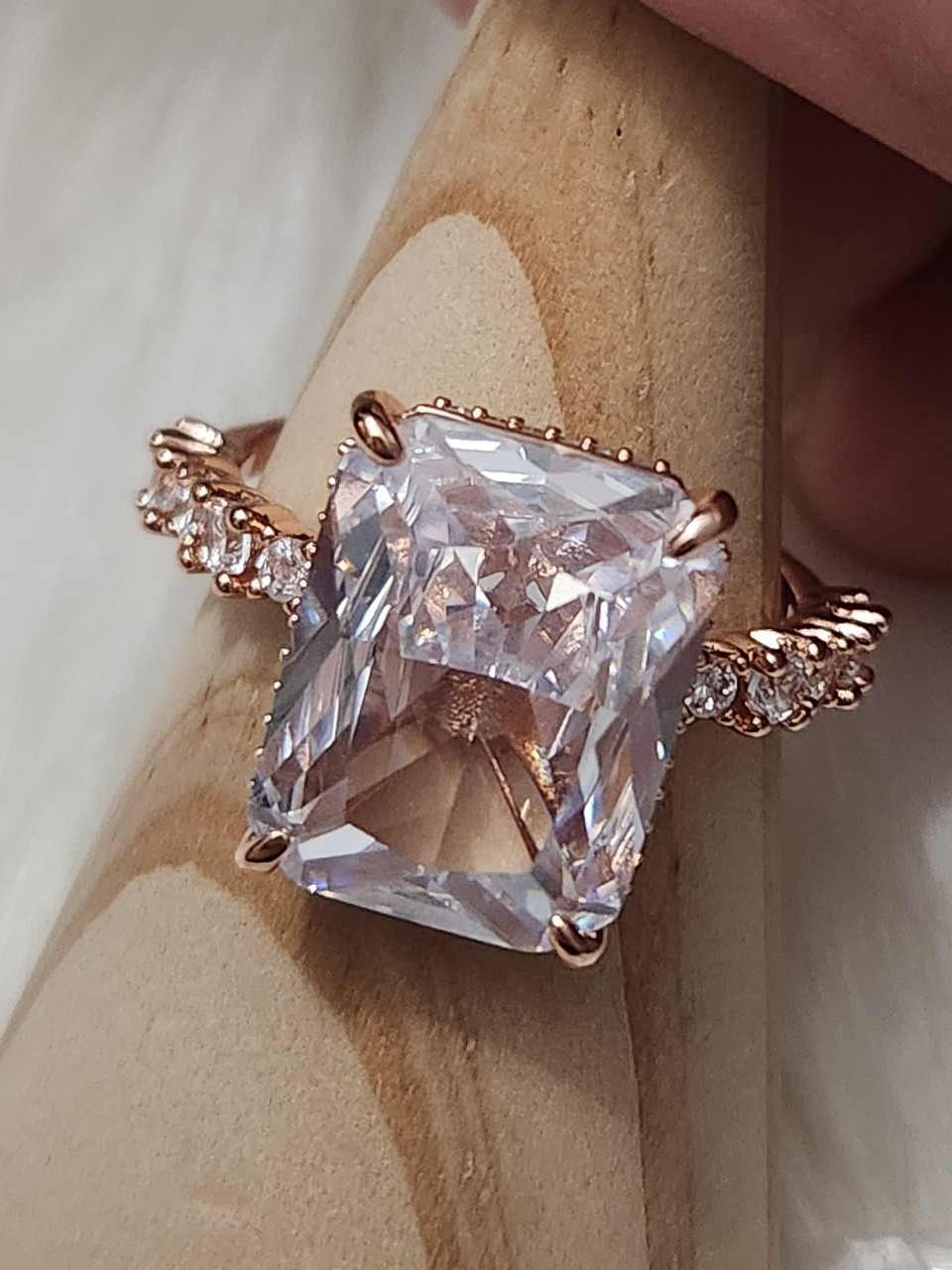 Bomb Party April 2025 The Diana Ring size 9