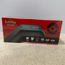 Pokemon TCG Trainer's Toolkit Box 2020
