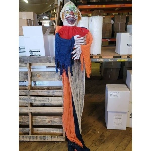 Halloween animated hanging scary clown light up pop decor