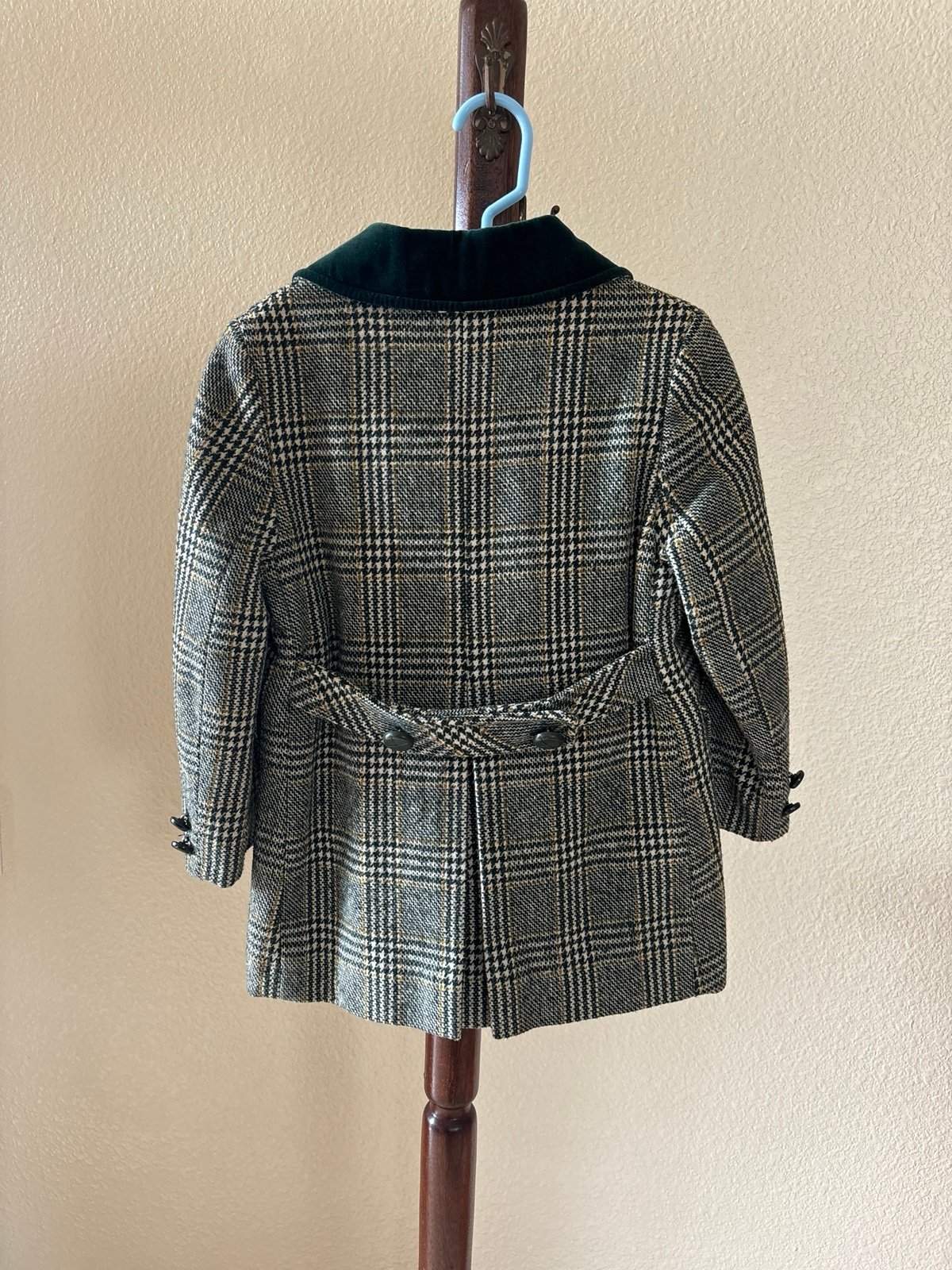 Fieldston girls double breasted houndstooth coat