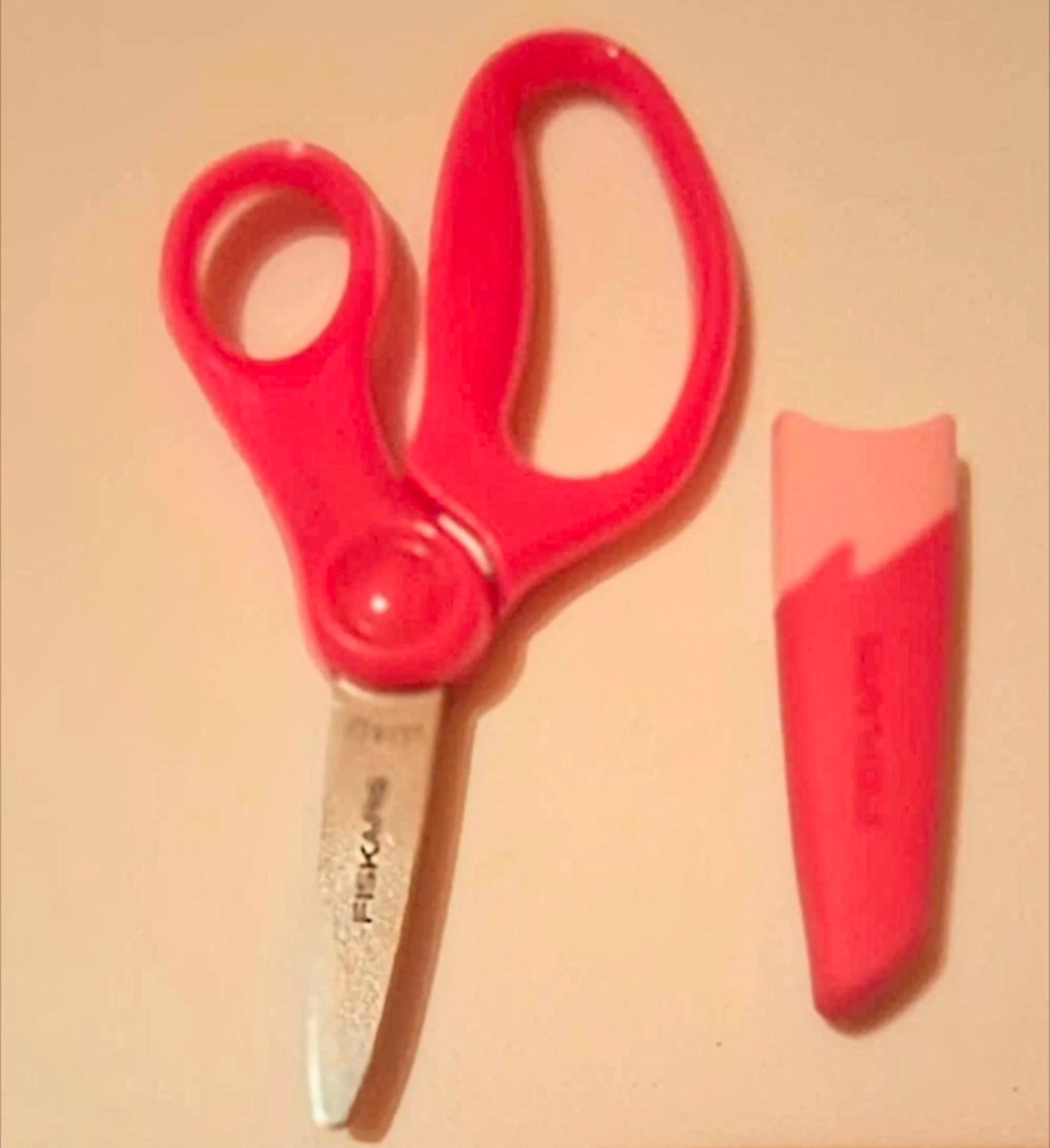 Fiskars Blunt-tip Kids Scissors (5 in.) Pink