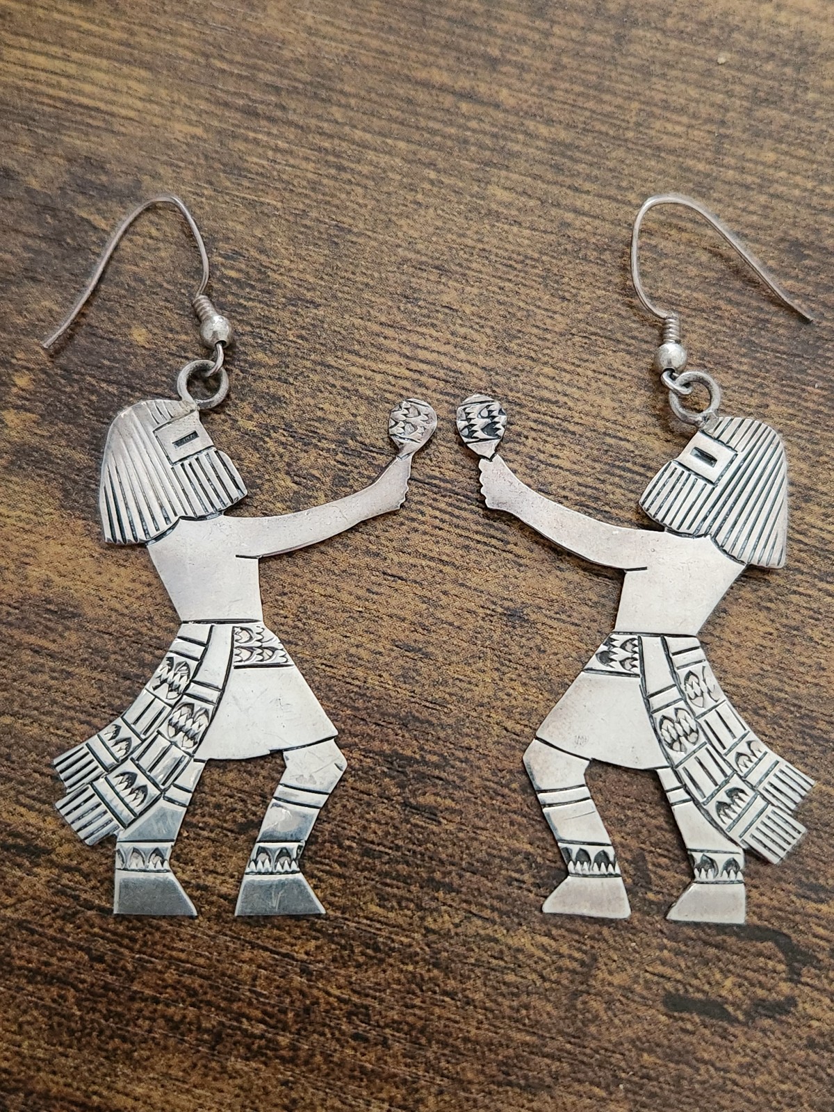 Rare Douglas Etsitty Silver Navajo earrings