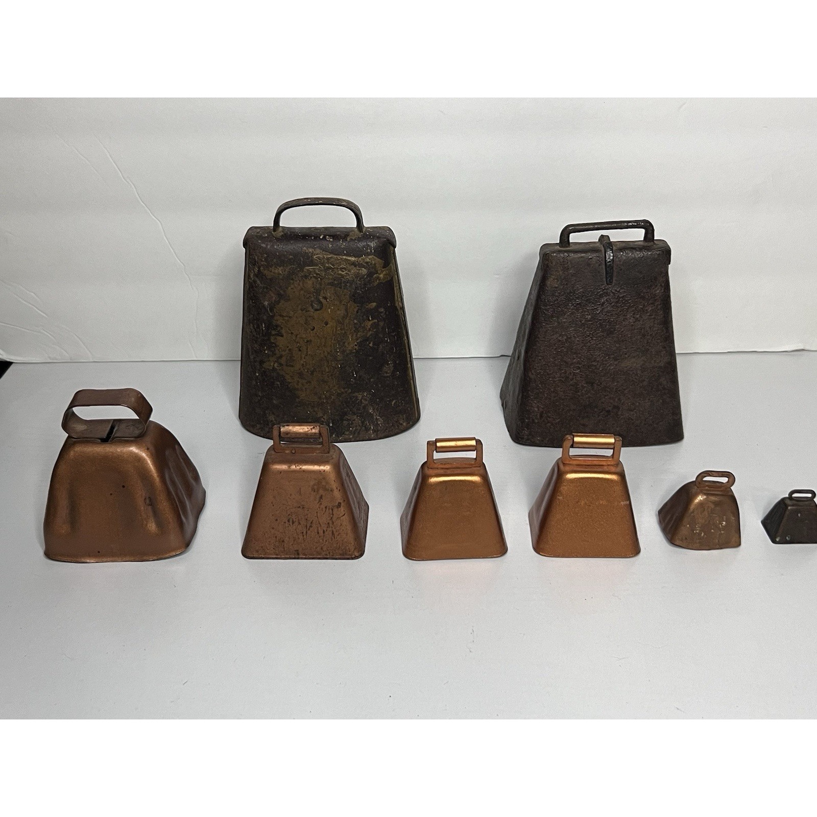 Vintage Cow Bell Lot Of 8 Antique Primitive Metal Rustic Farm Bells