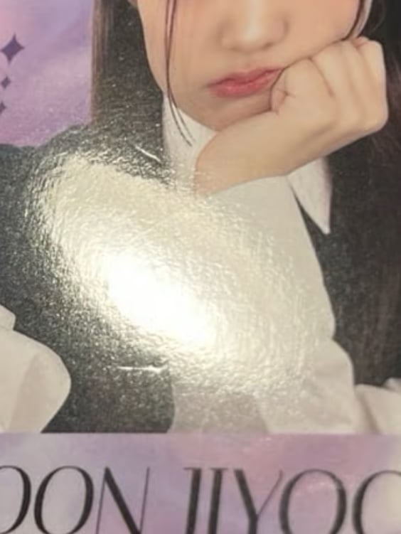 IZNA Jiyoon Kcon La 2024 Exclusive Photocard + Plush